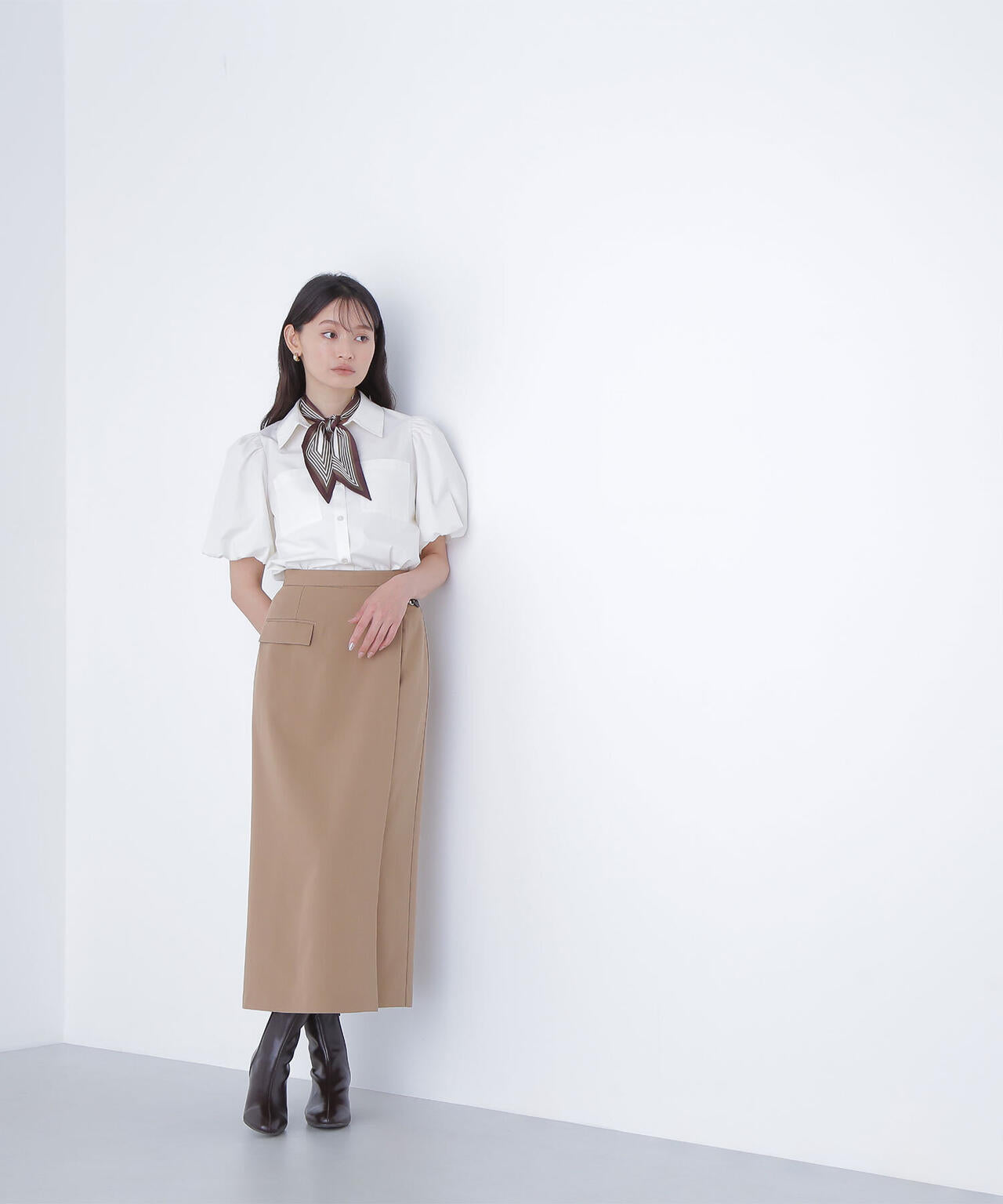 ビットディテールナロースカート | NATURAL BEAUTY BASIC（ナチュラル