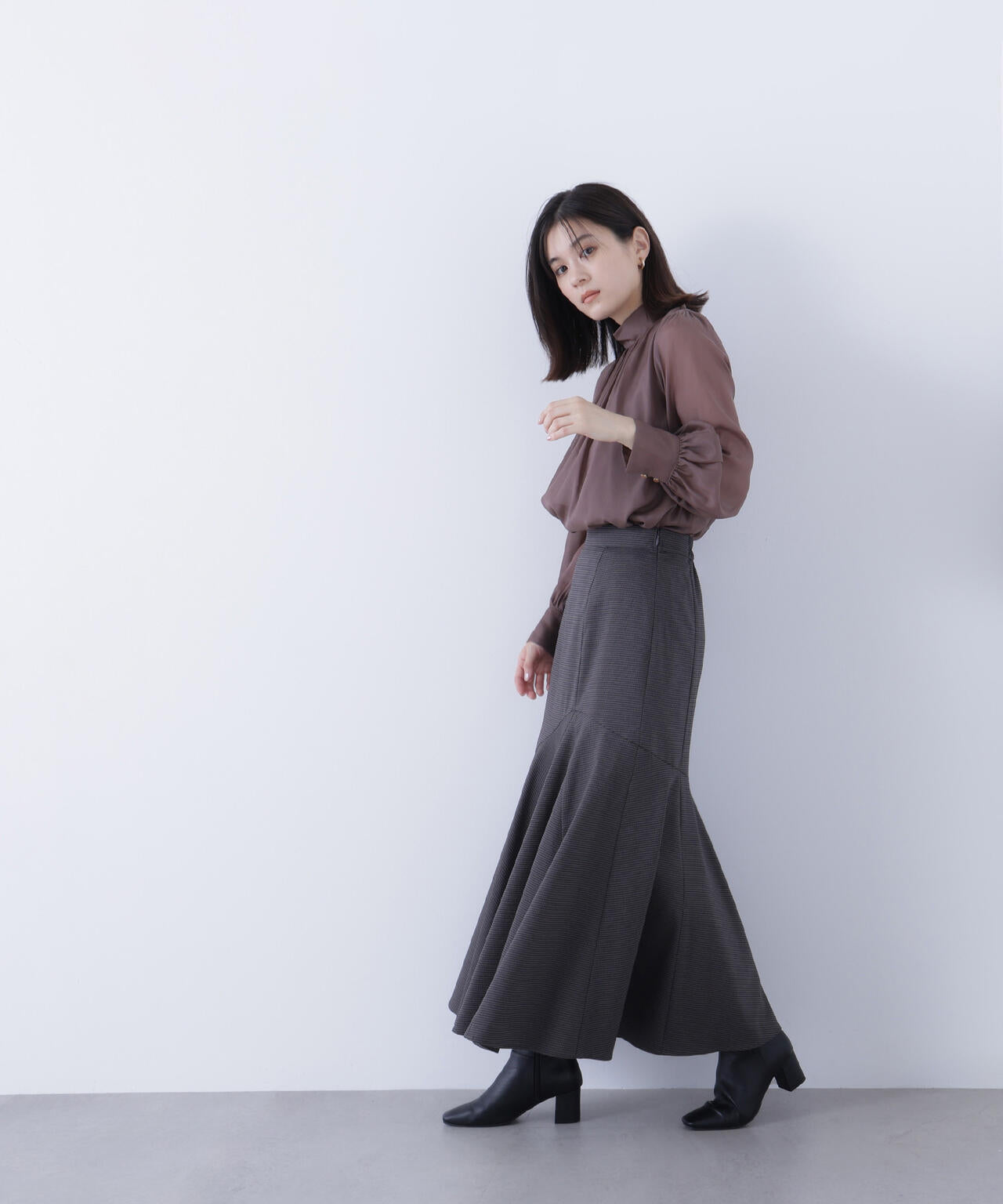 【横浜ジョイナス・mix.tokyo 限定カラー：チャコール系２】アシメチェックマーメイドスカート