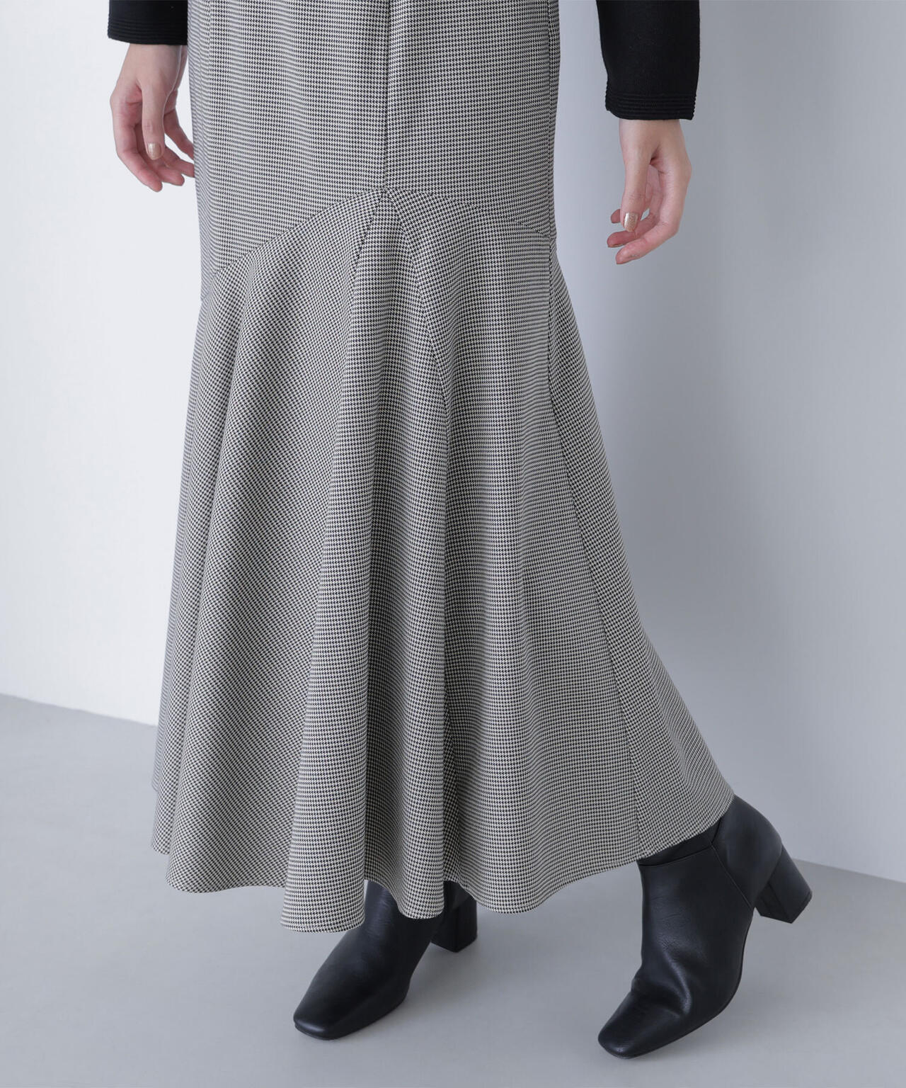 【横浜ジョイナス・mix.tokyo 限定カラー：チャコール系２】アシメチェックマーメイドスカート