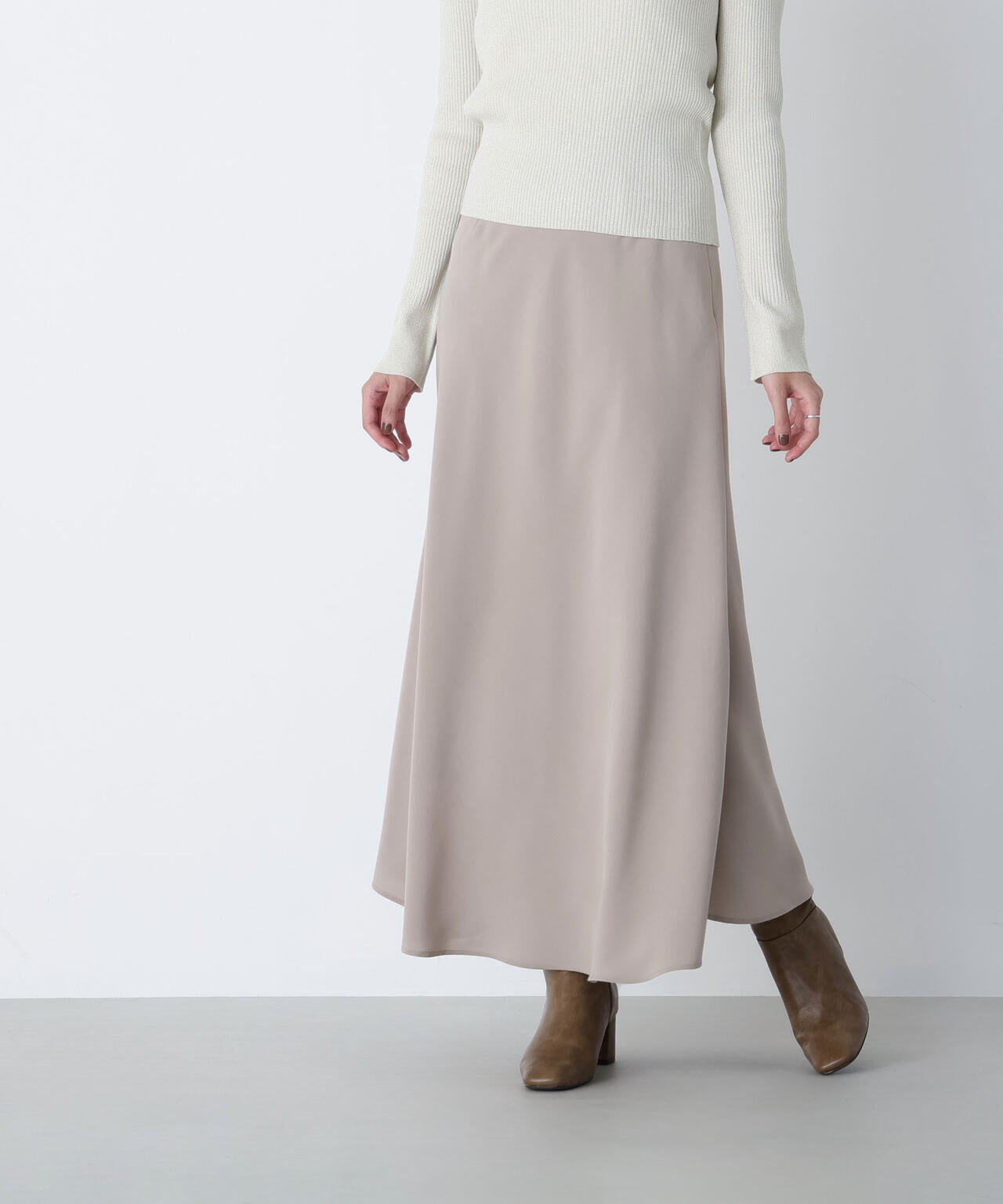 ピーチタッチナロースカート
