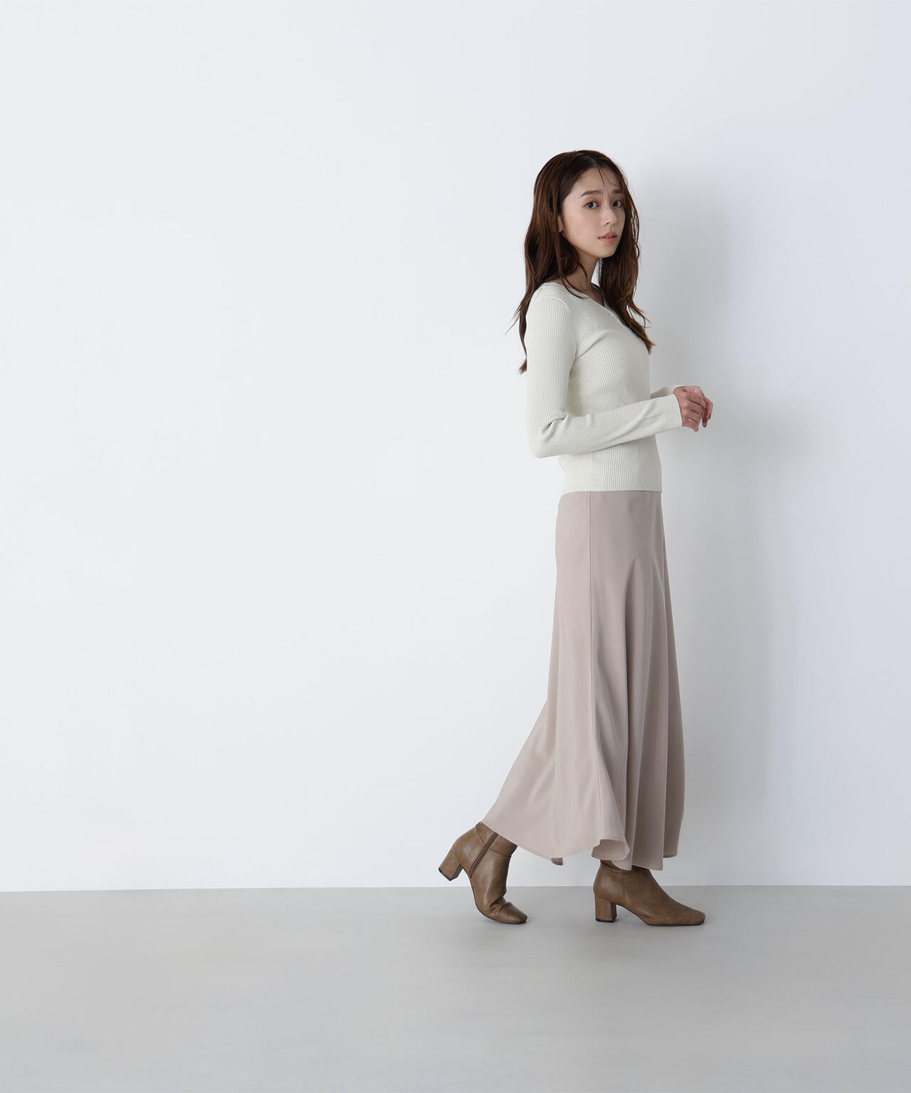 ピーチタッチナロースカート