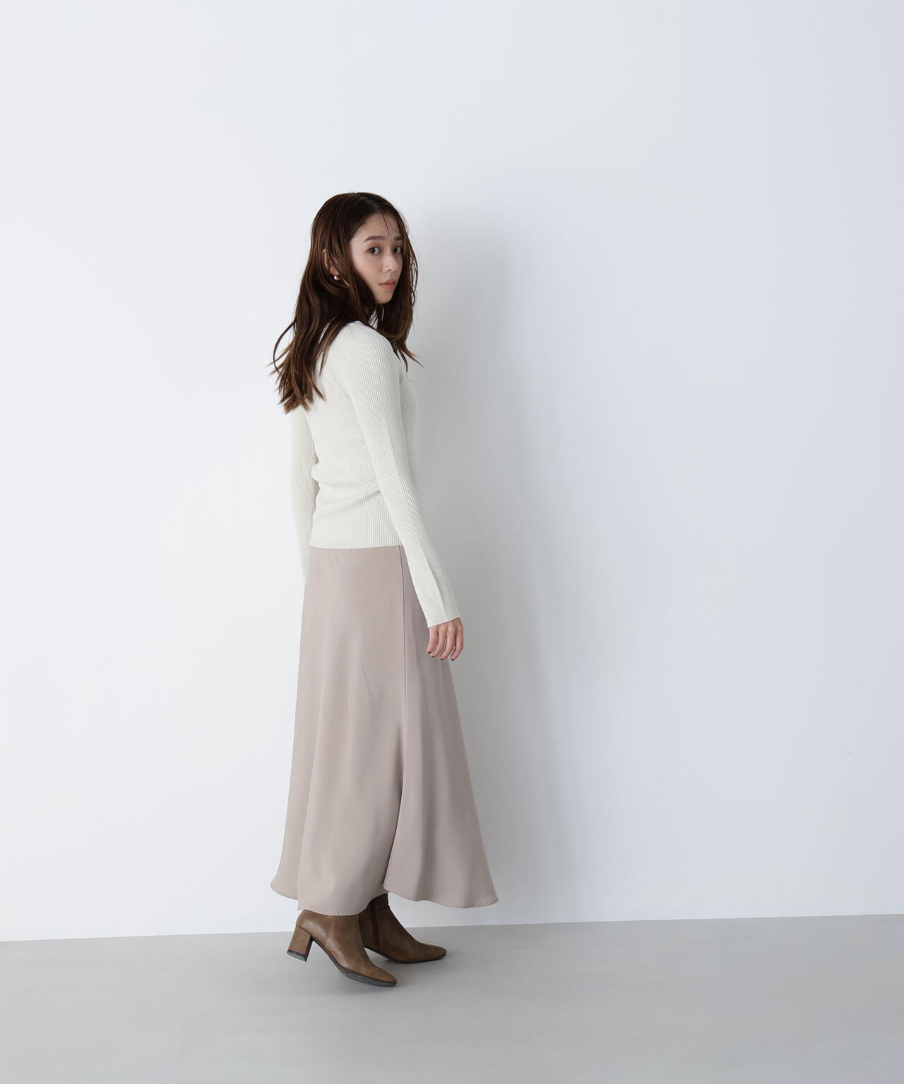 ピーチタッチナロースカート