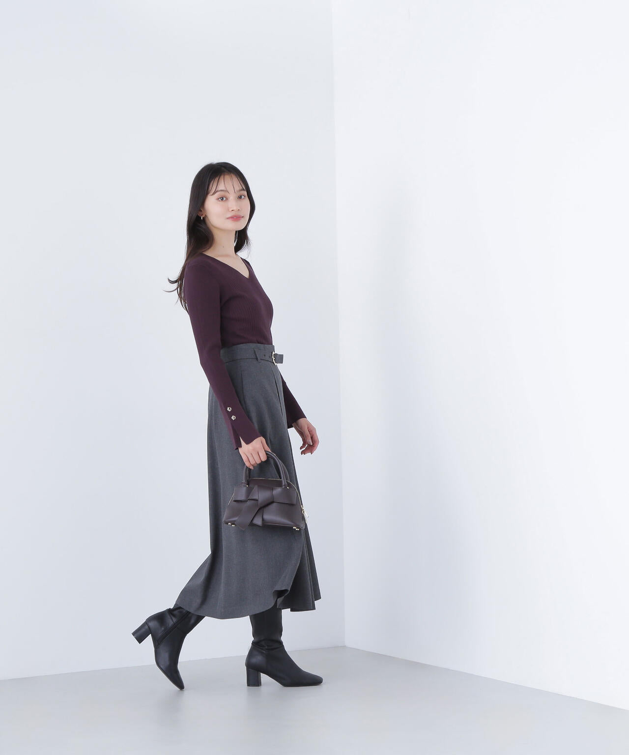 メタルバックルフレアスカート