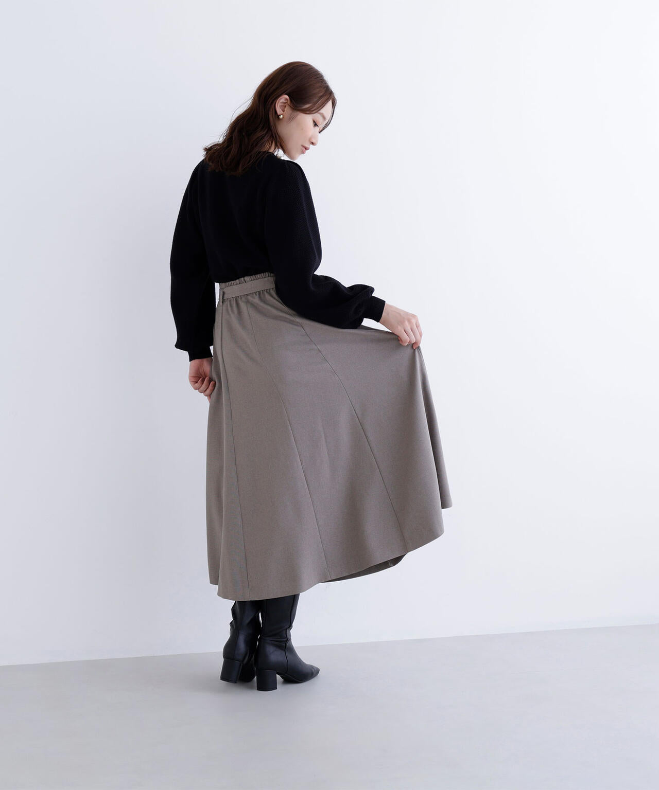 メタルバックルフレアスカート