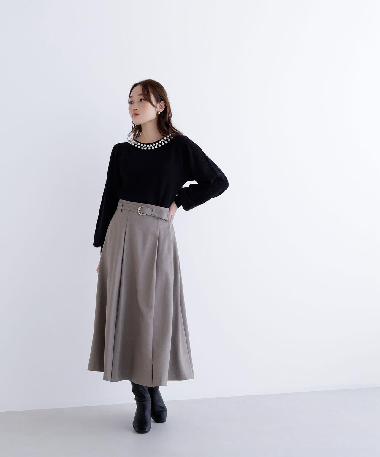 メタルバックルフレアスカート