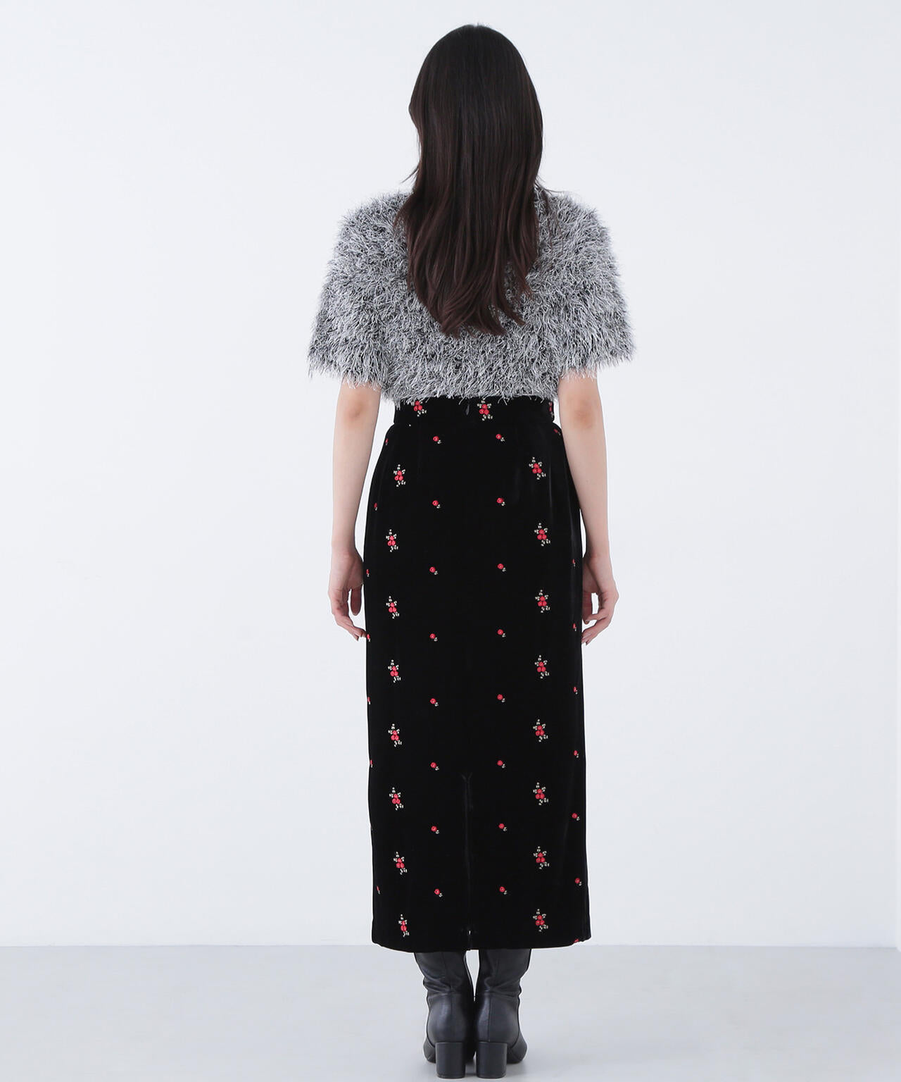 【BLANC】フラワー刺繍ベロアスカート