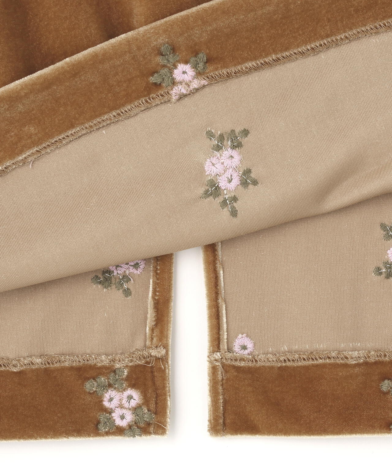 【BLANC】フラワー刺繍ベロアスカート