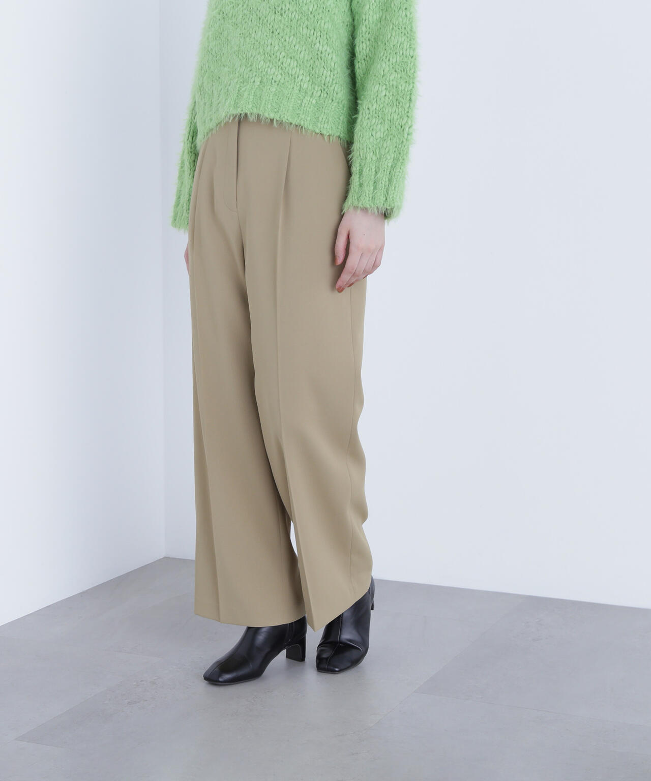 メタルディティールタックワイドパンツ