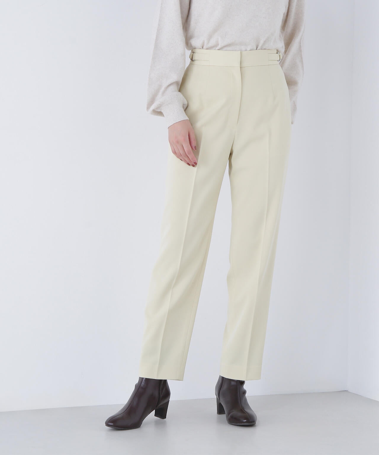   GOLF ベーシックテーパードパンツ Oggi掲載】サイドバックルテーパードパンツ | NATURAL BEAUTY BASIC