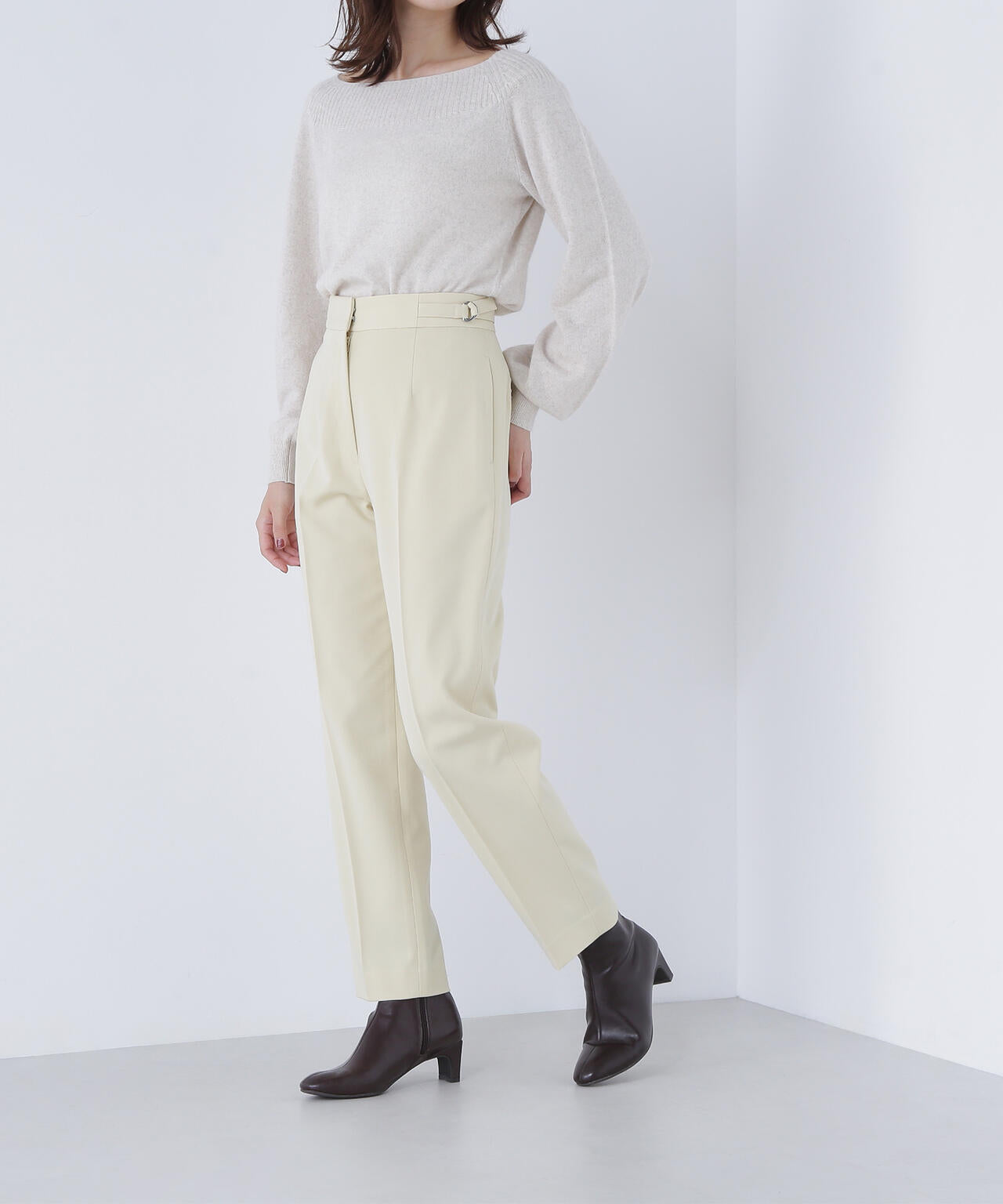 Oggi掲載】サイドバックルテーパードパンツ | NATURAL BEAUTY BASIC
