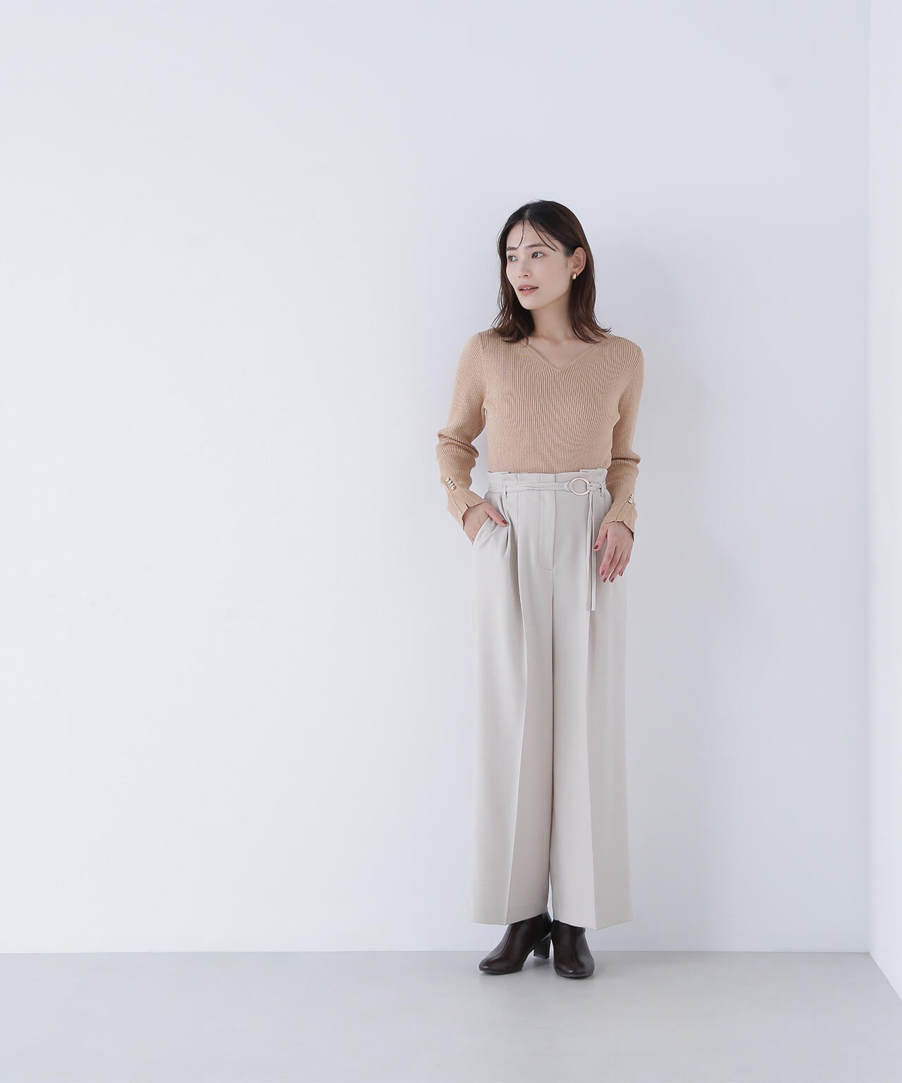 ナチュラルビューティーベーシック（NATURAL BEAUTY BASIC）/フェイクレザーベルテッドワイドパンツ ダブルベルトワイドパンツII | NATURAL BEAUTY BASIC（ナチュラル