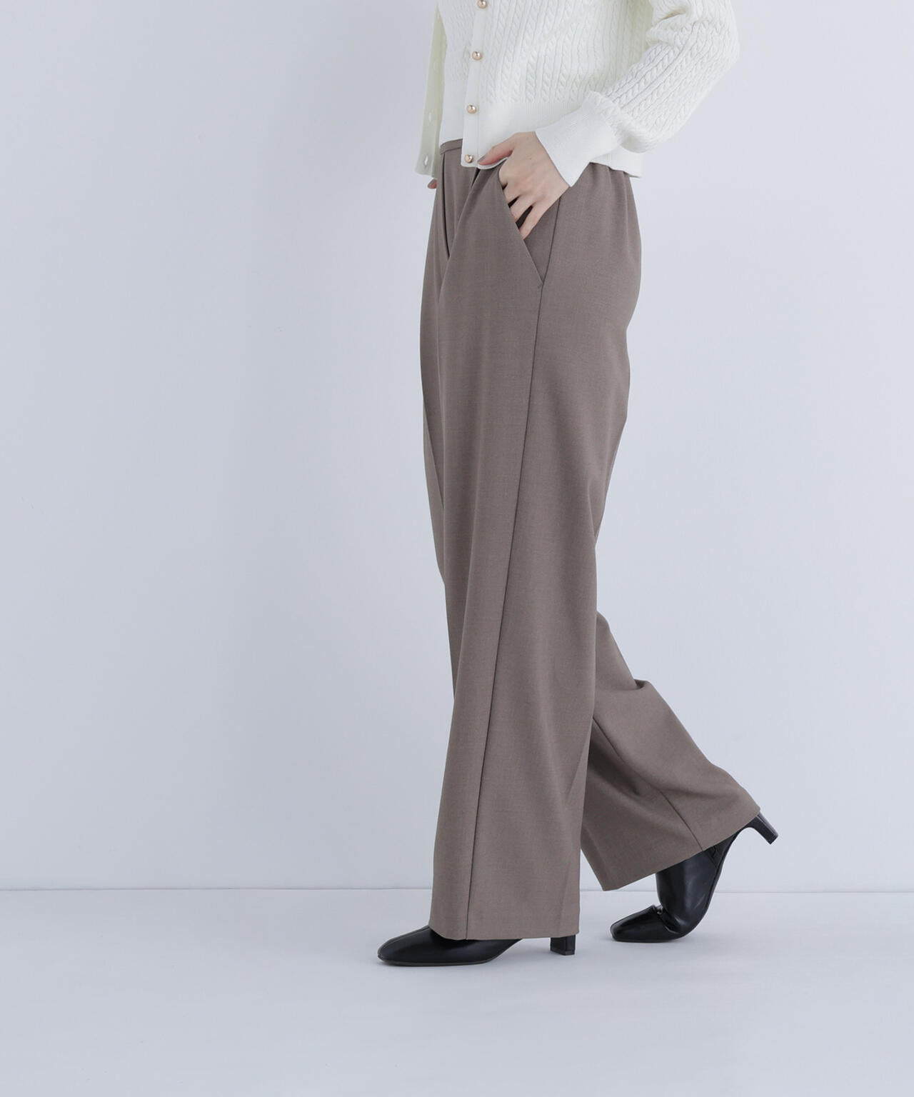 ウォームタッチワイドパンツ