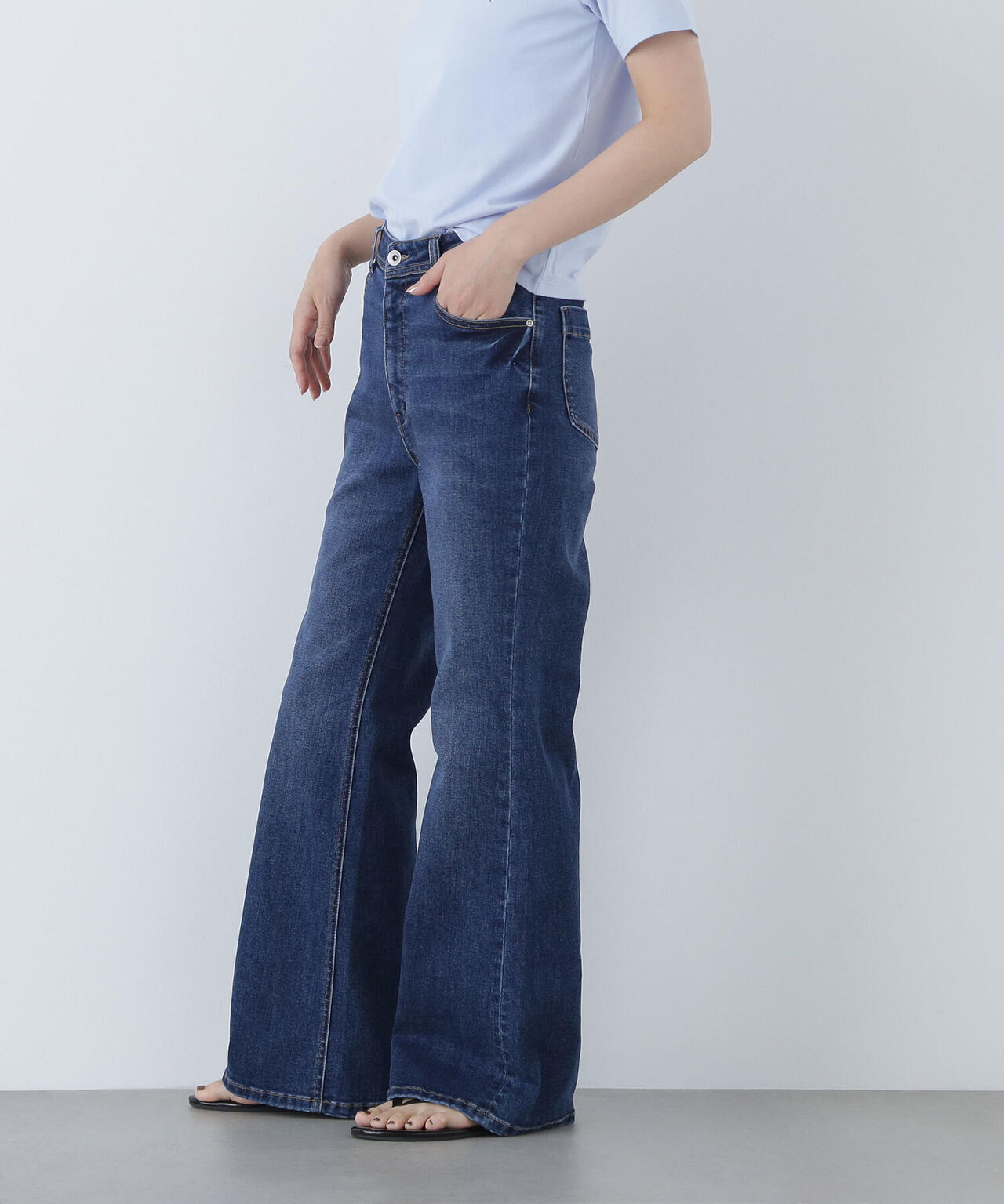 デニムフレアパンツ | NATURAL BEAUTY BASIC（ナチュラルビューティー