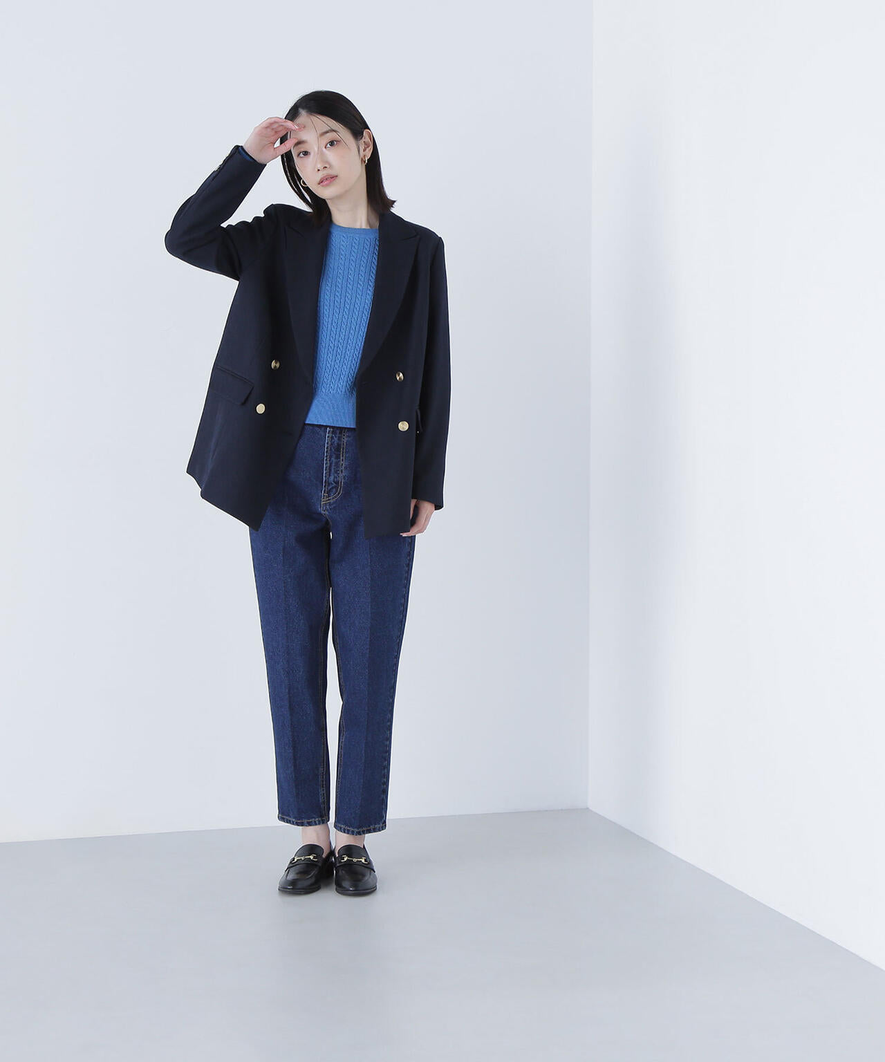 セミテーパードデニムパンツ