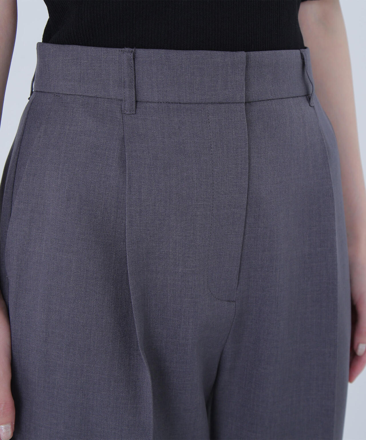 パウダリーツイルセットアップシリーズ テーパードパンツ | NATURAL