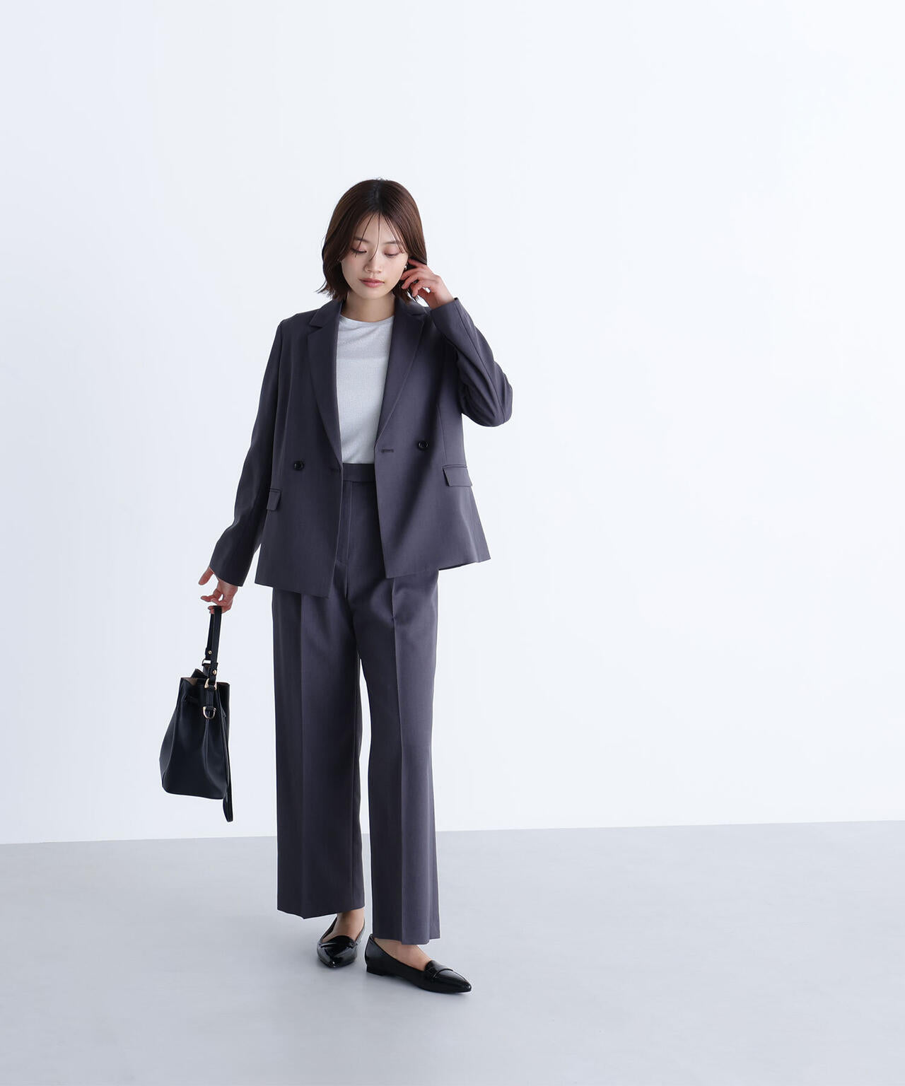 パウダリーツイルセットアップシリーズ　ワイドストレートパンツ