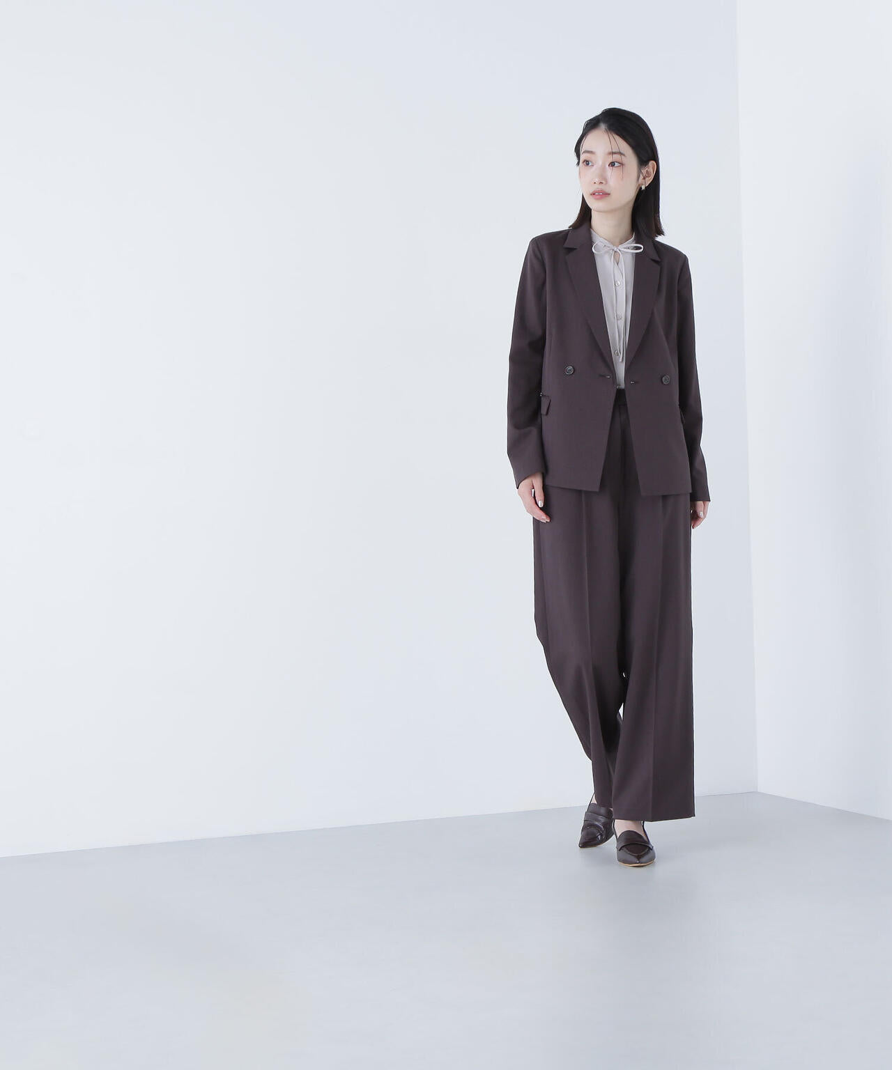 パウダリーツイルセットアップシリーズ　ワイドストレートパンツ