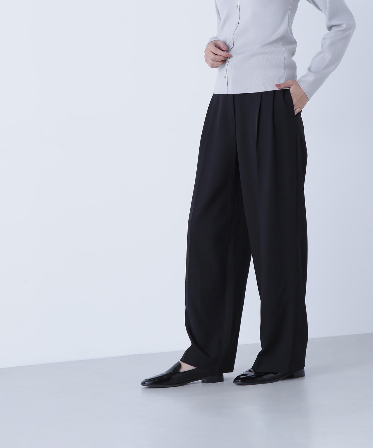 【CLASSY.掲載】【ちょうど、いい服】くびれ仕込みベルテッドパンツ