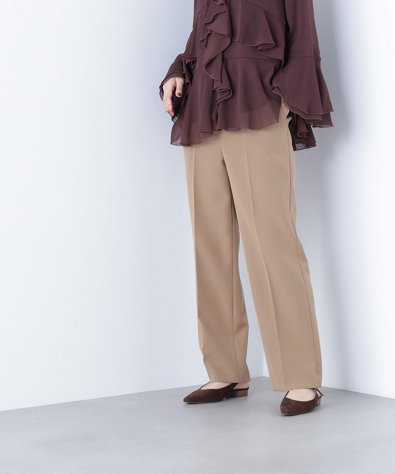 スリムストレートパンツ