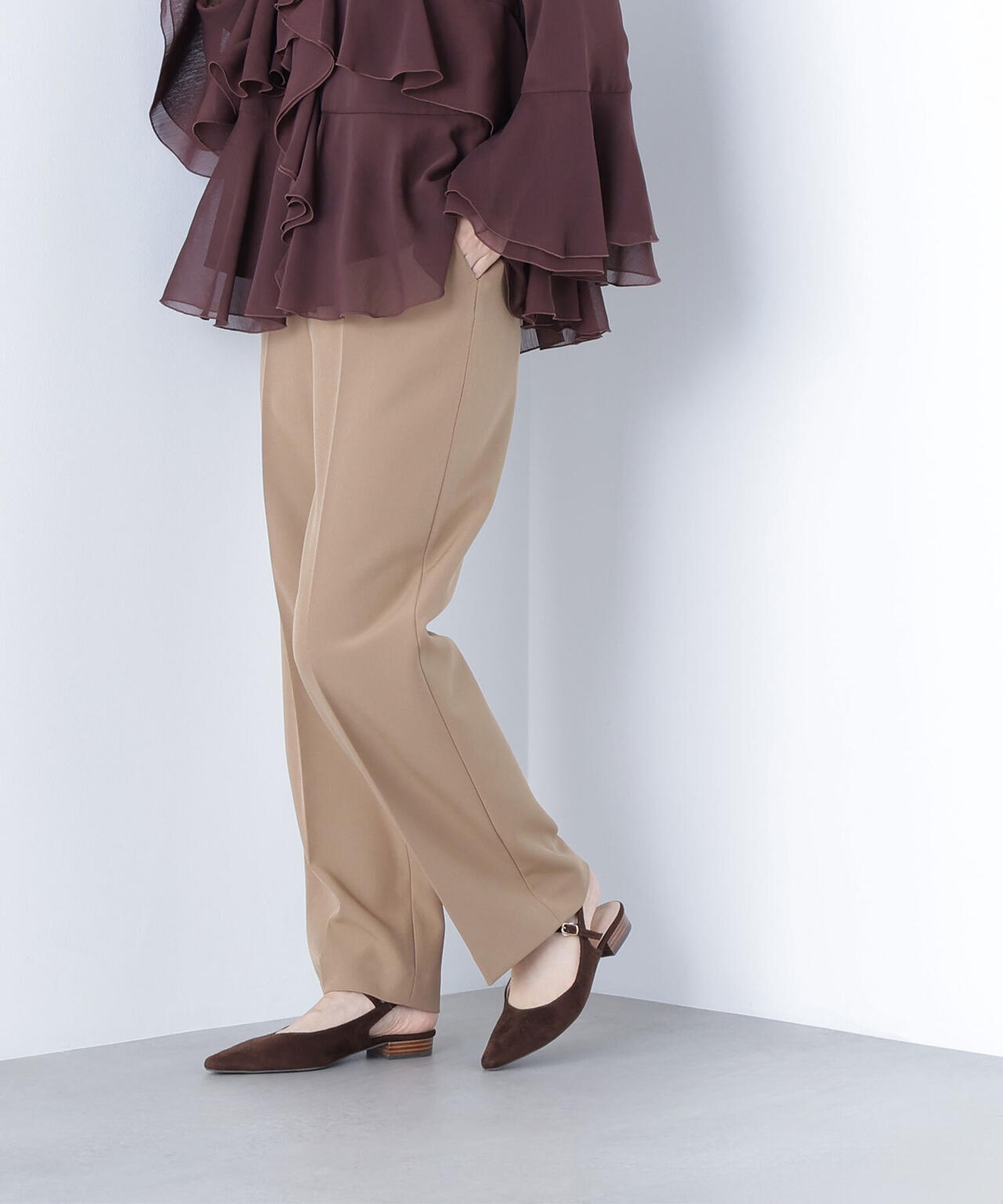 スリムストレートパンツ