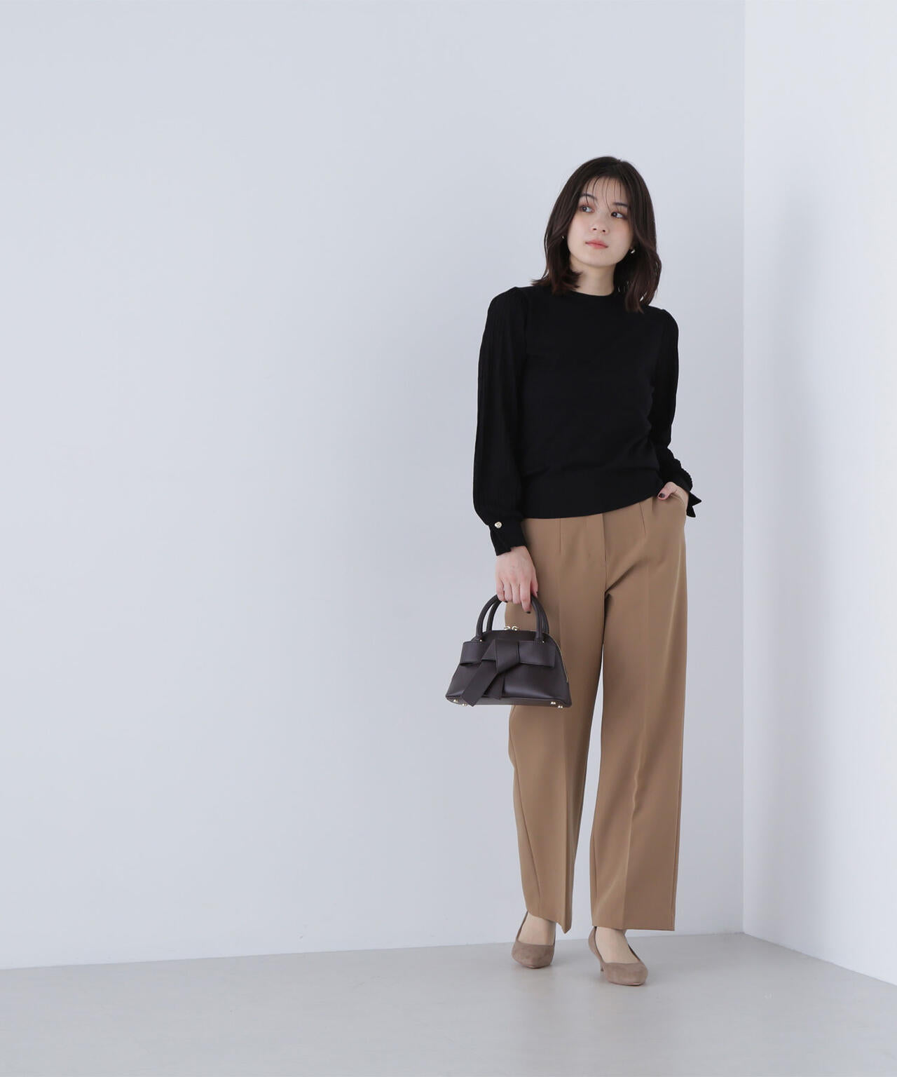 スリムストレートパンツ