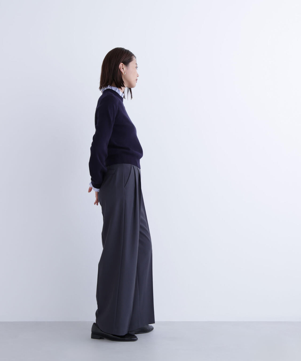 フェイクレザーベルテッドワイドパンツ