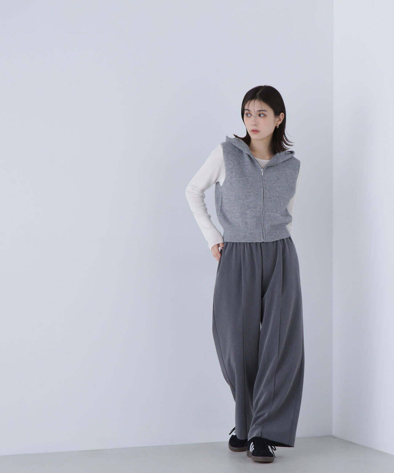 イージーワイドパンツ