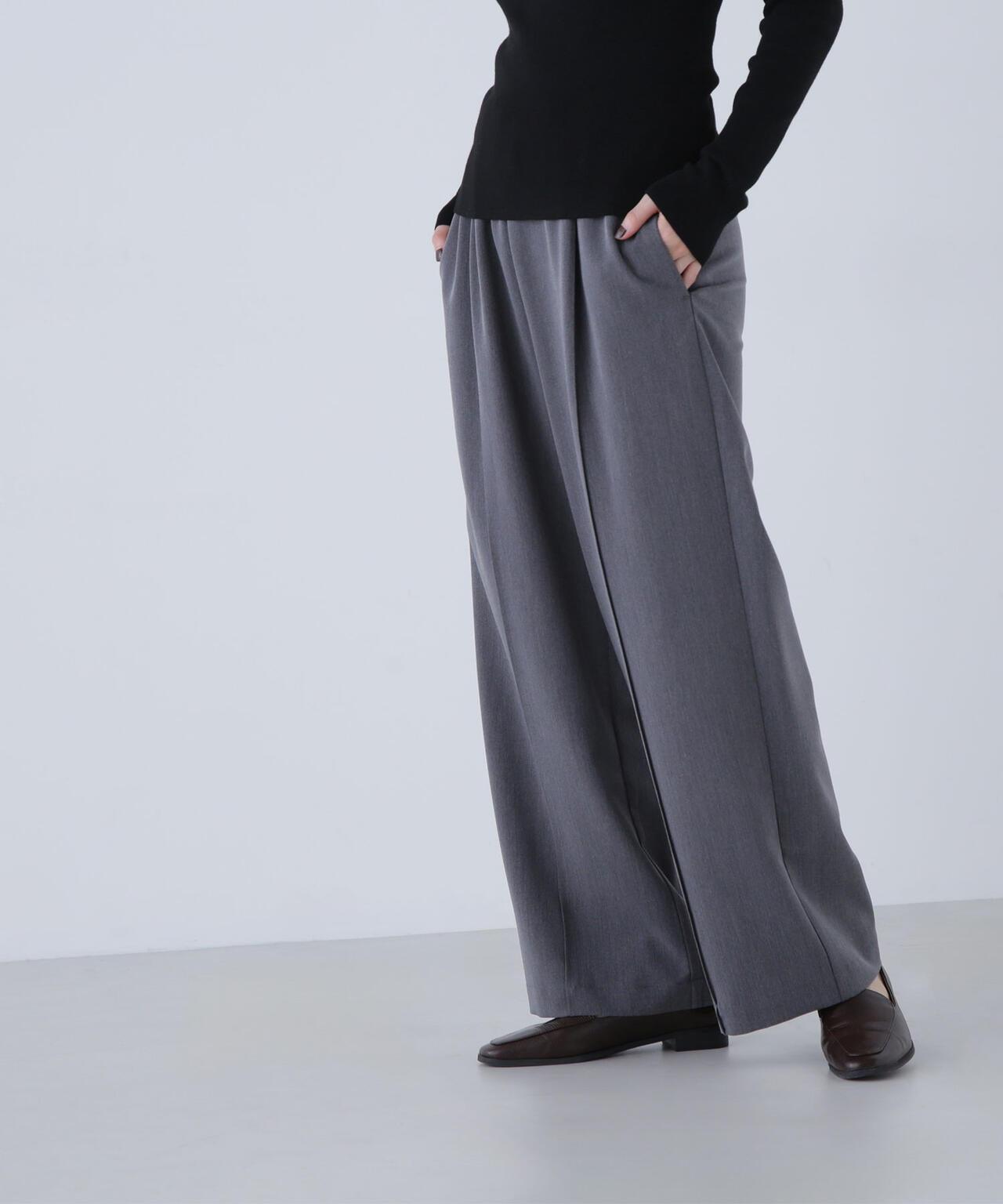 イージーワイドパンツ