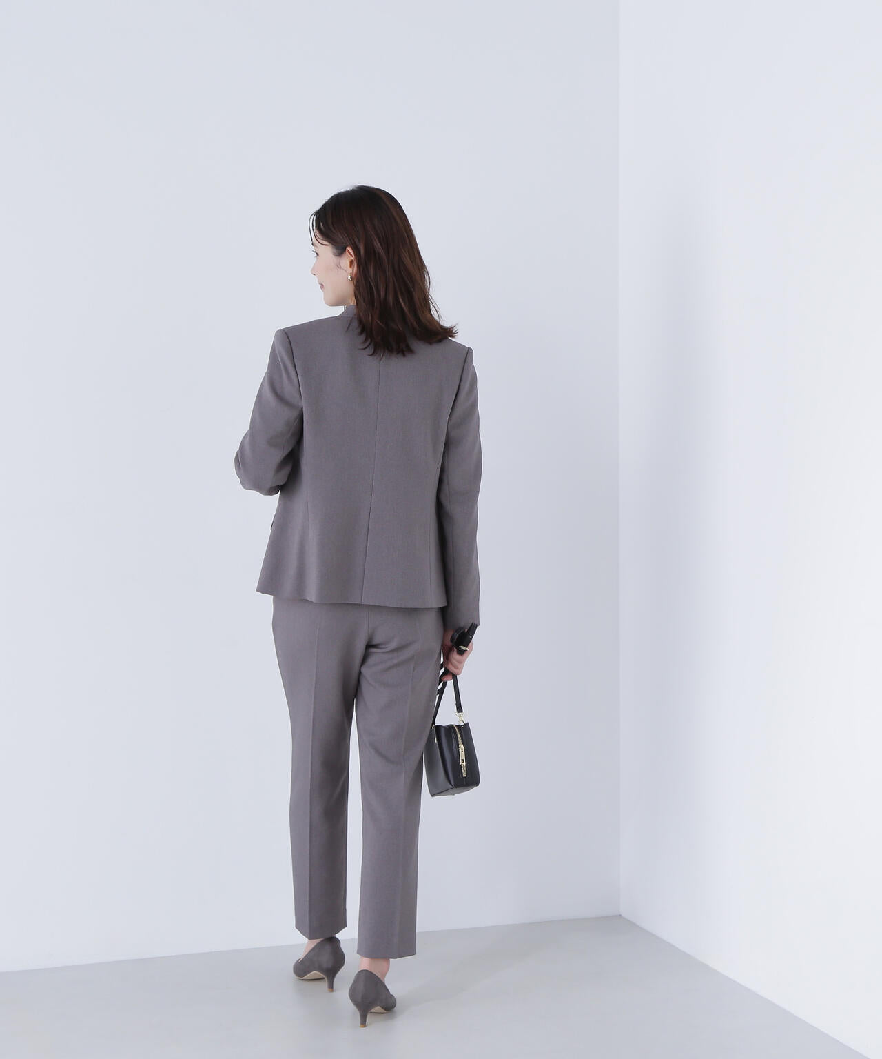 ウーステッドライクツイル SETUP テーパードパンツ | NATURAL BEAUTY