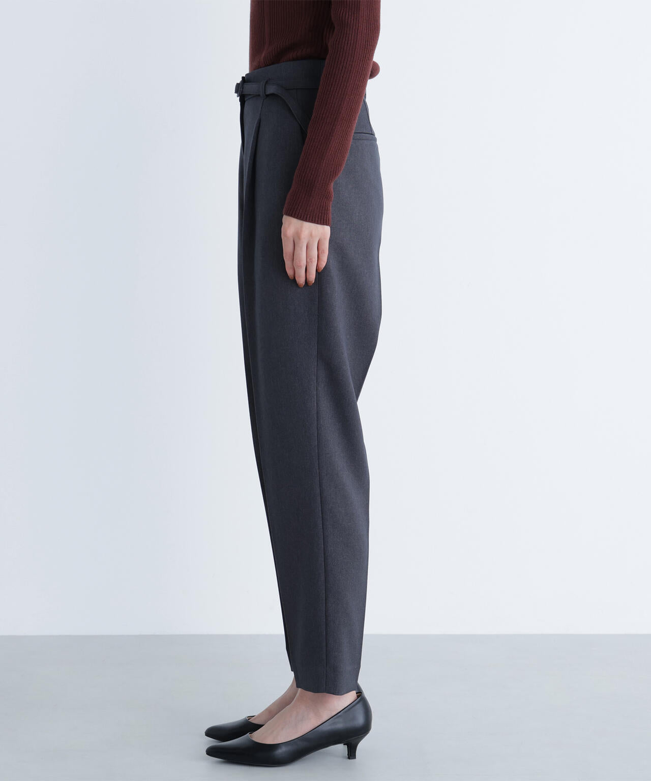 ウーステッドライクツイル SETUP テーパードパンツ