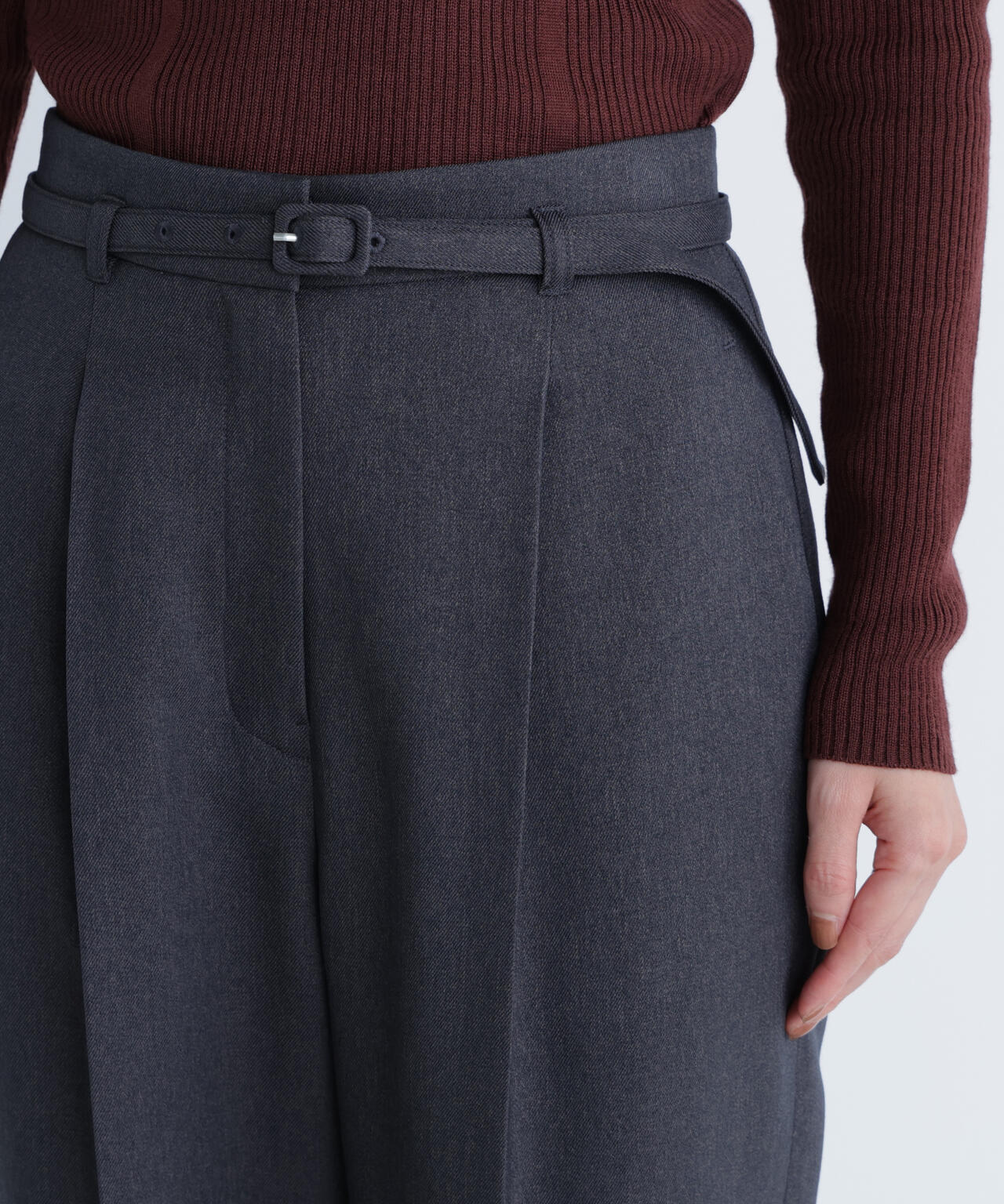 ウーステッドライクツイル SETUP テーパードパンツ