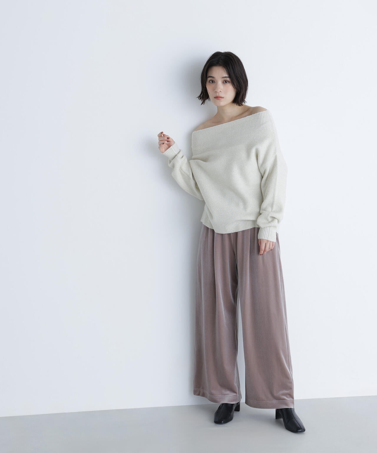 ベロアイージーパンツ | NATURAL BEAUTY BASIC（ナチュラル