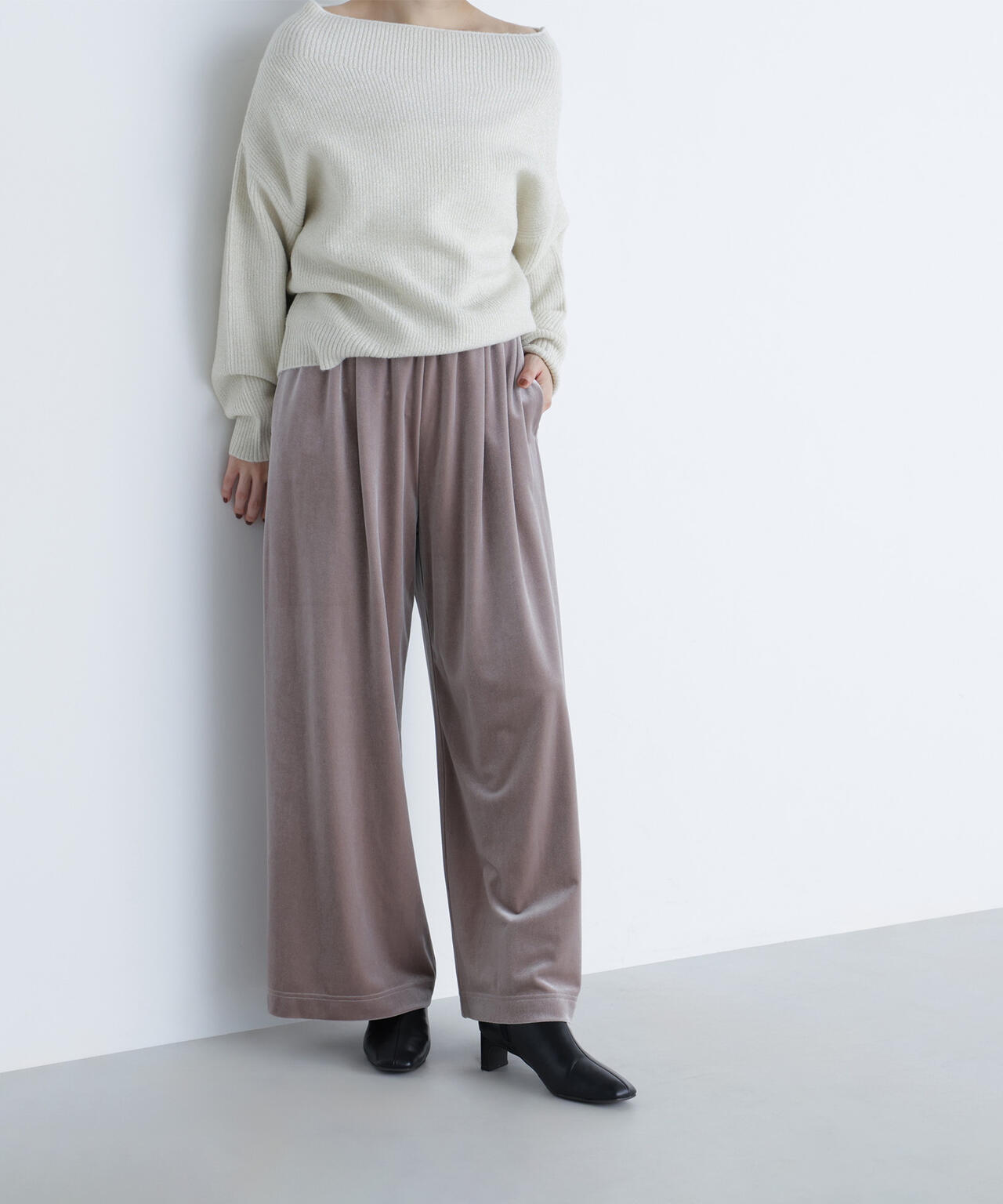 ベロアイージーパンツ | NATURAL BEAUTY BASIC（ナチュラル
