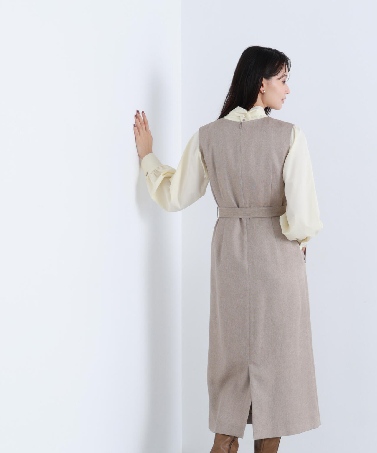 新品未使用✨ナチュラルビューティーベーシックキーネック✨ベルテッドジャンスカ キーネックベルテッドジャンスカ | NATURAL BEAUTY BASIC（ナチュラル