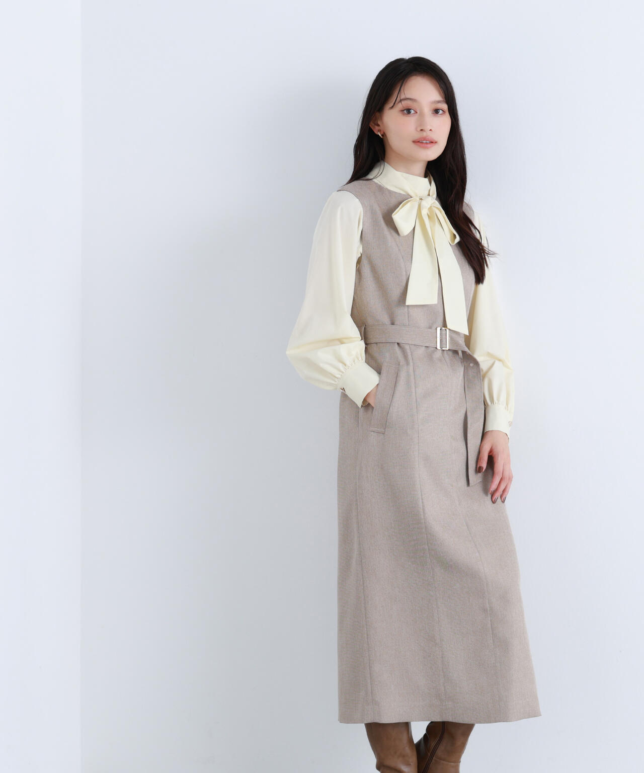 キーネックベルテッドジャンスカ