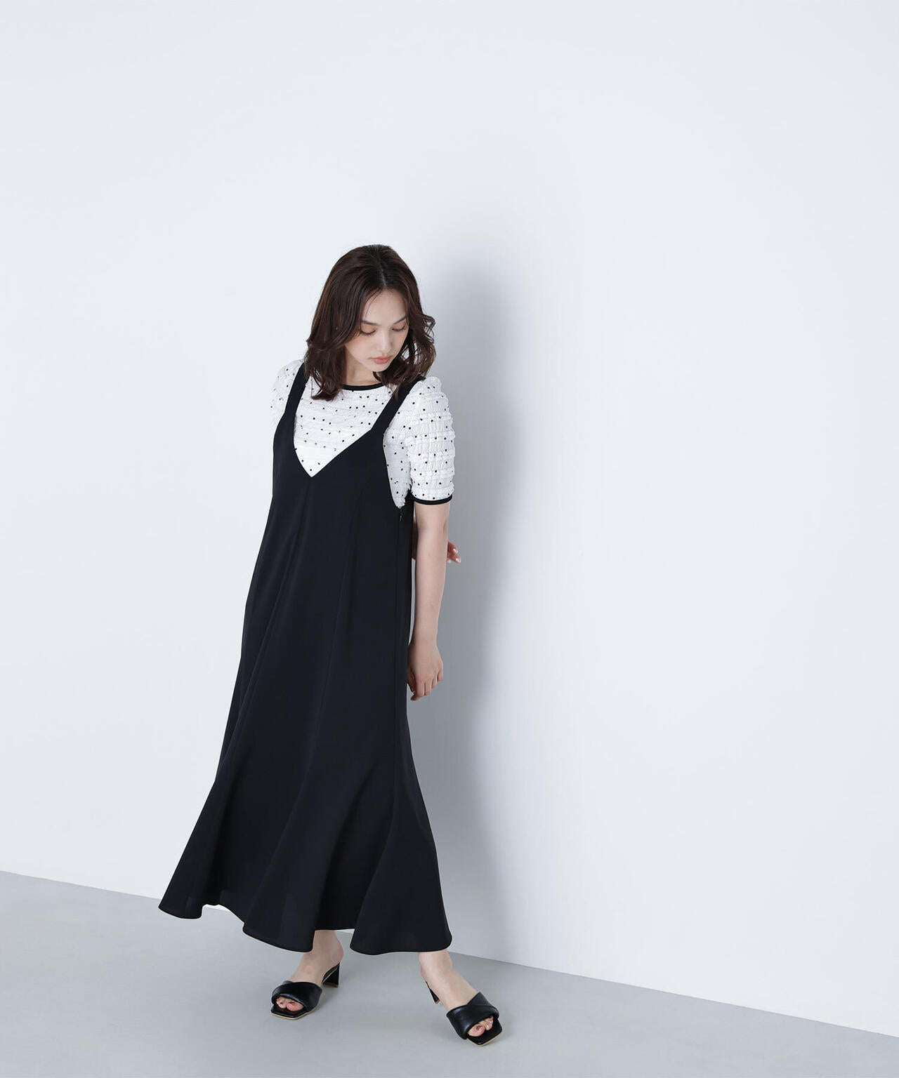 バックストラップジャンスカ