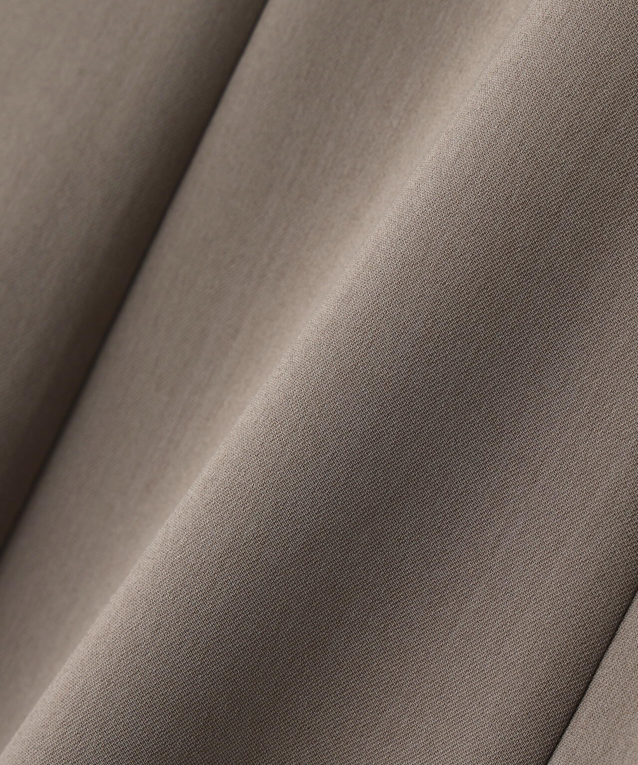 バックストラップジャンスカ