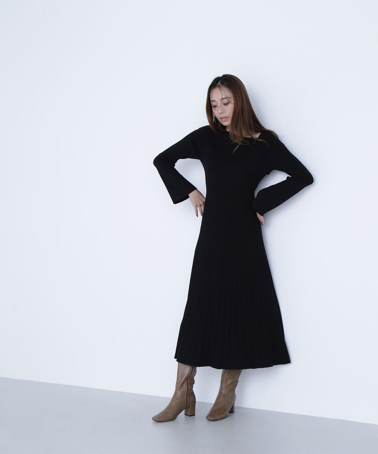 アシメネックニットワンピース | NATURAL BEAUTY BASIC（ナチュラル