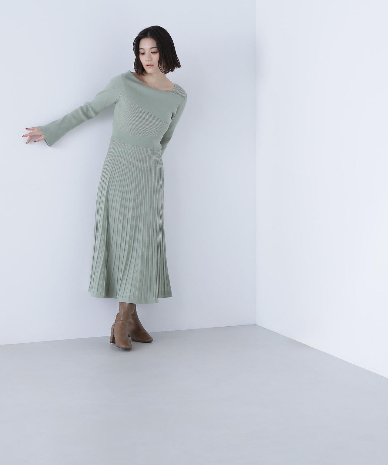 アシメネックニットワンピース | NATURAL BEAUTY BASIC