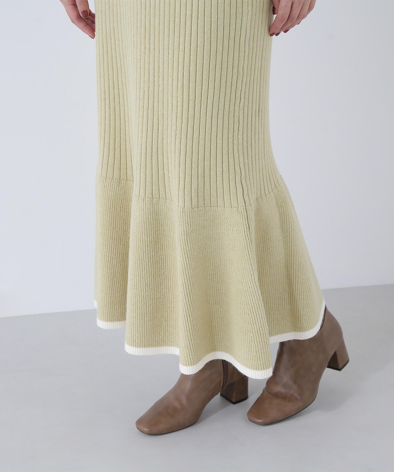 バイカラーニットジャケット＆スカート