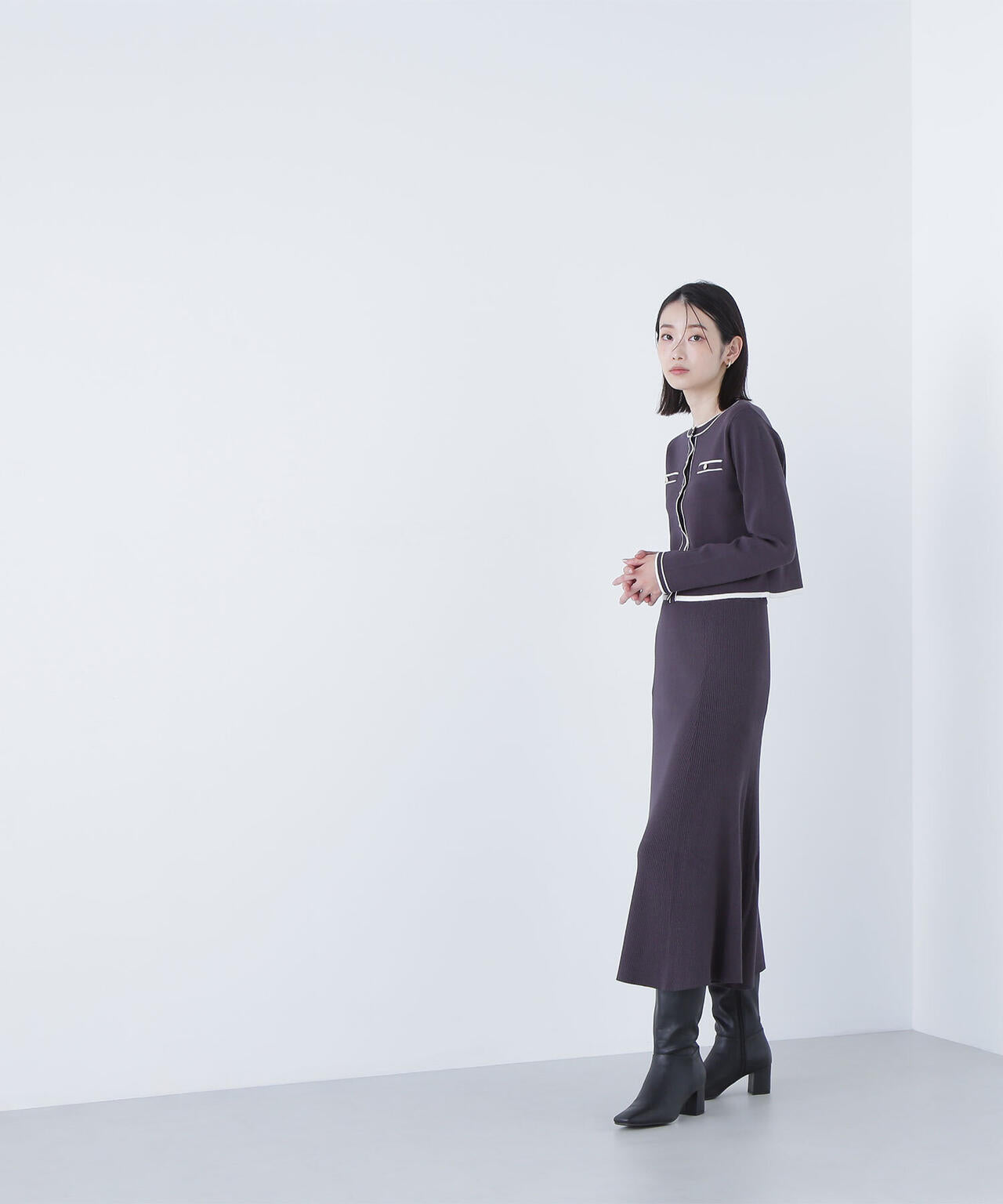 バイカラーニットカーデ＆スカート