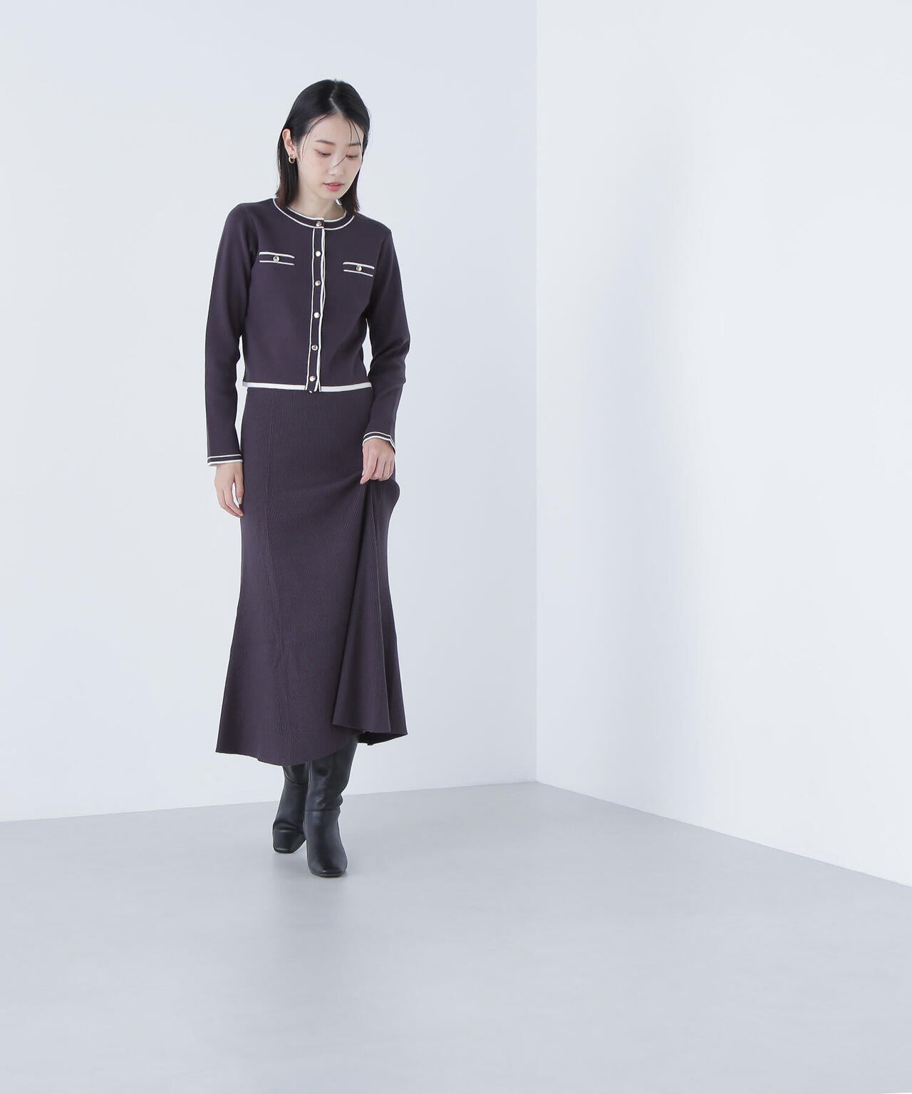 バイカラーニットカーデ＆スカート