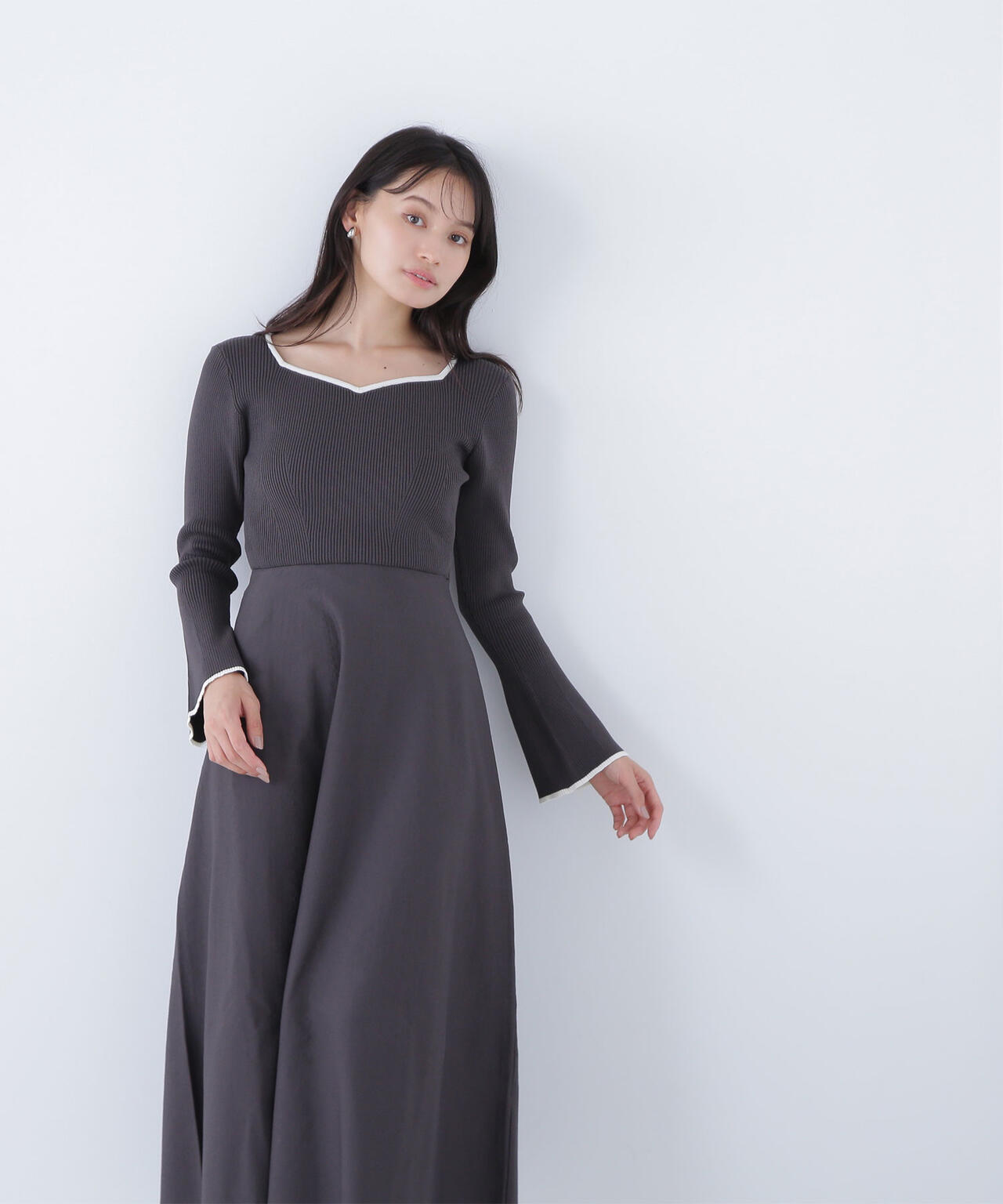 バイカラーハートネックニットワンピース