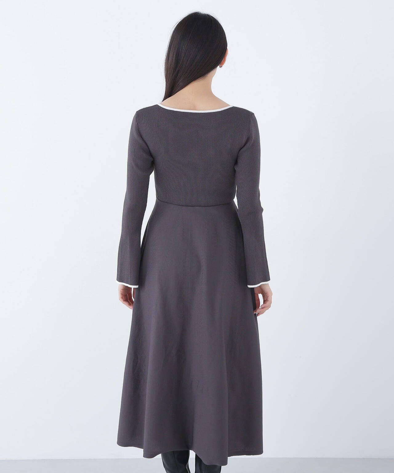 バイカラーハートネックニットワンピース