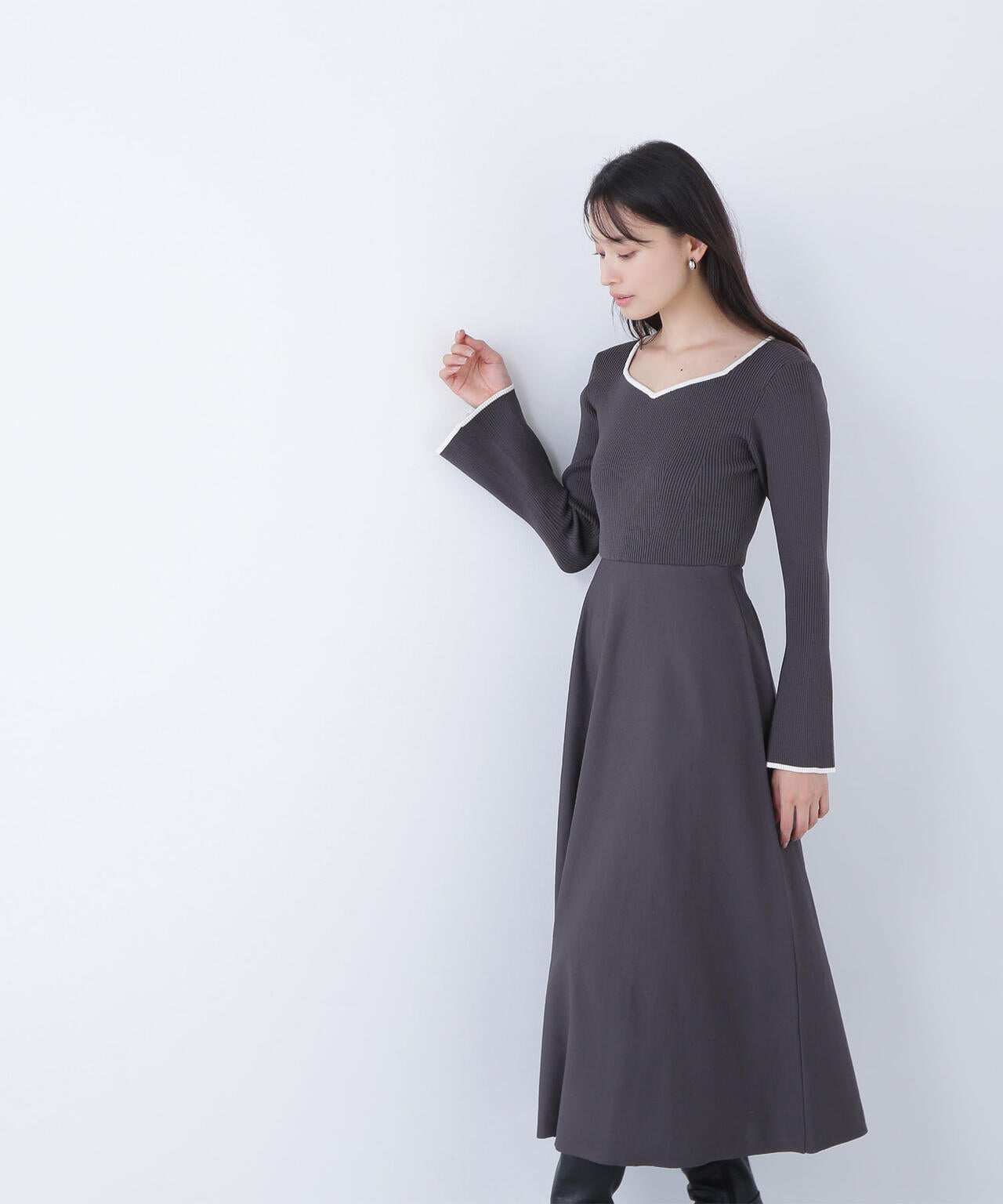 バイカラーハートネックニットワンピース