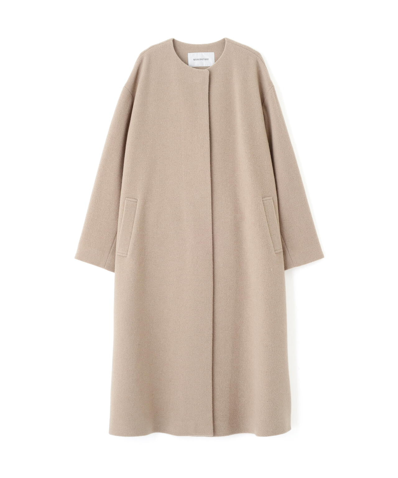 フォルムノーカラーロングコート