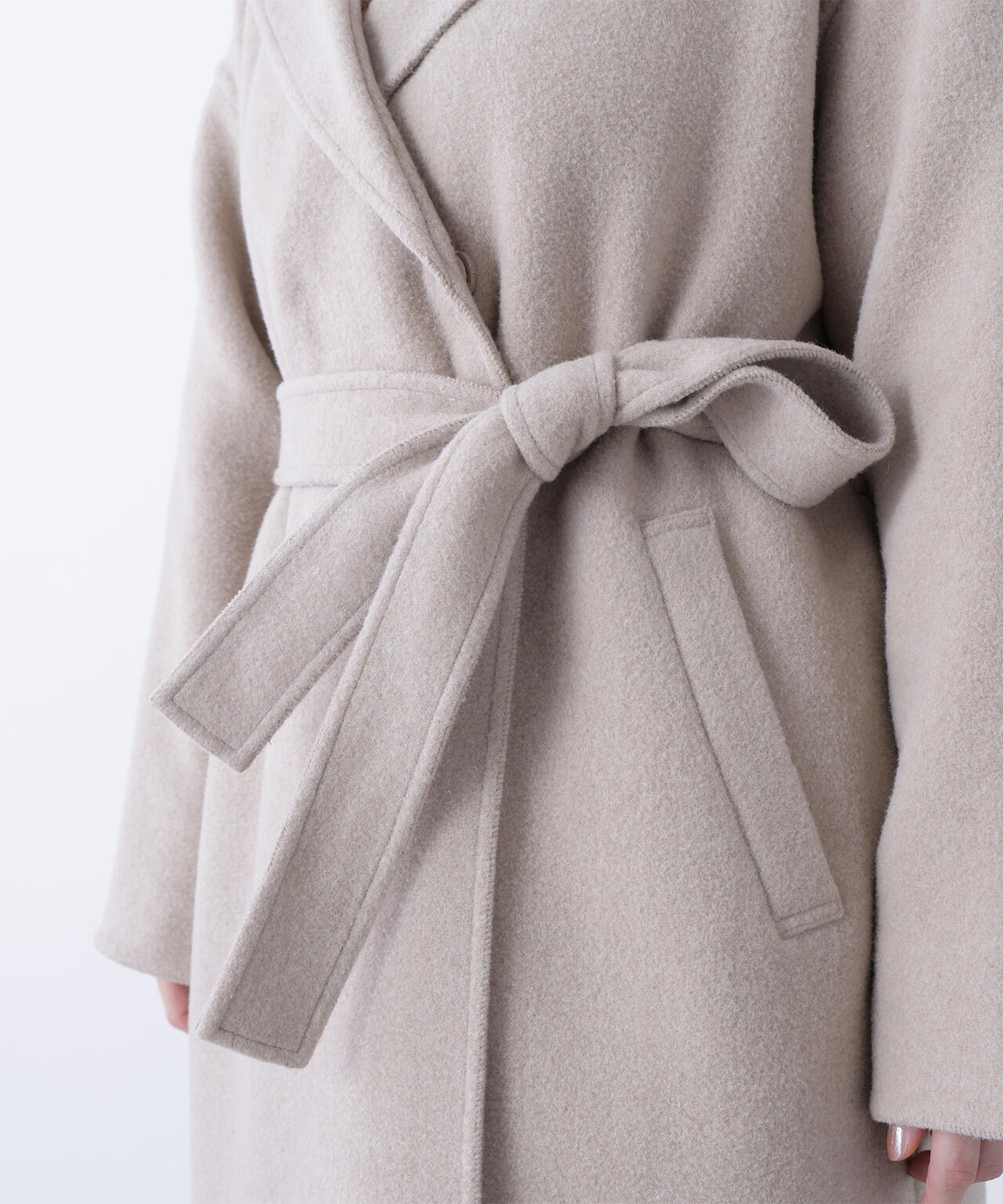 フーデッドロングコート