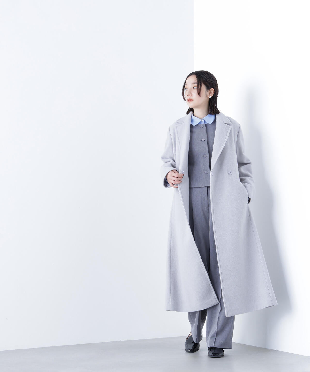 テーラーベルテッドロングコート