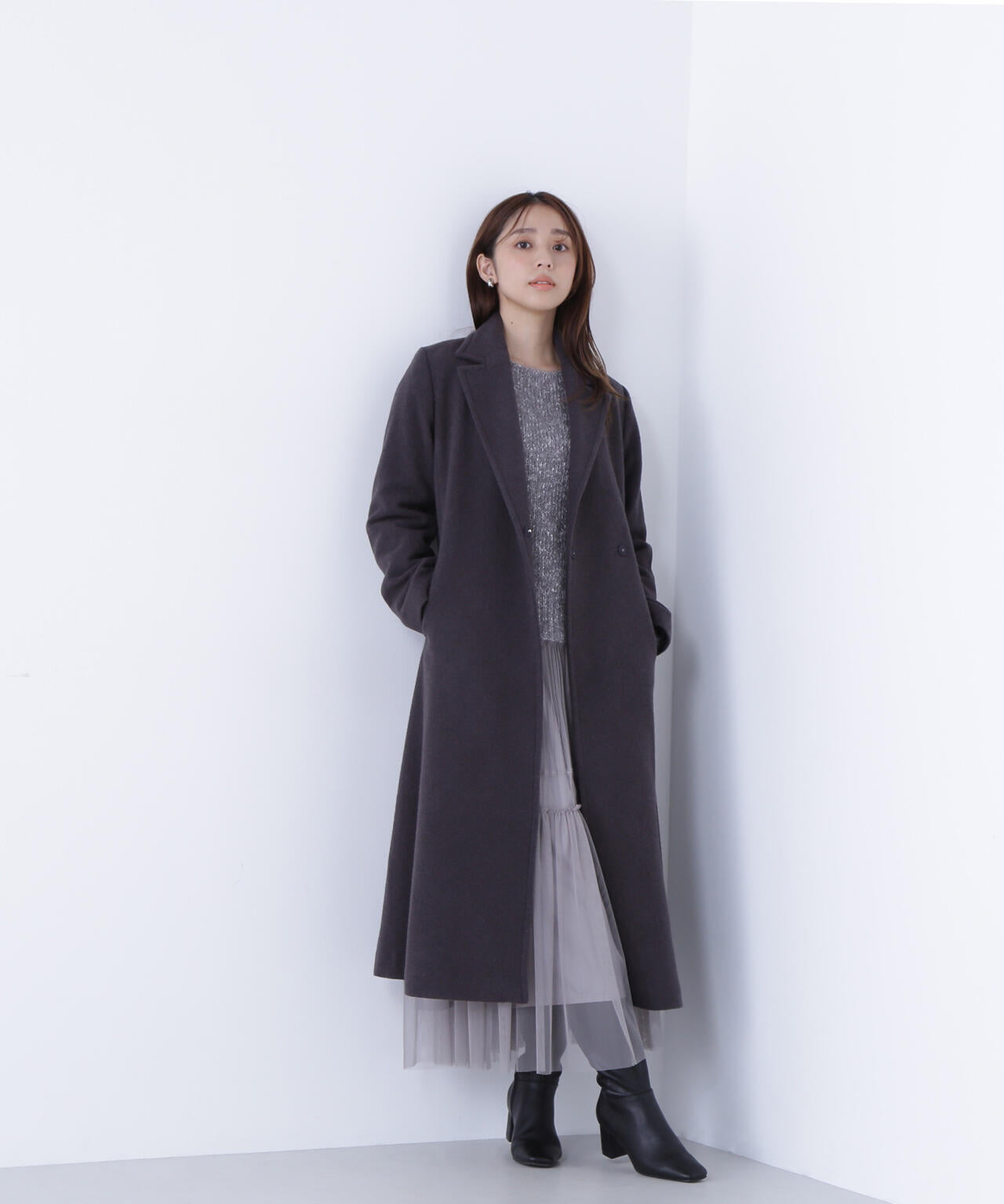 テーラーベルテッドロングコート