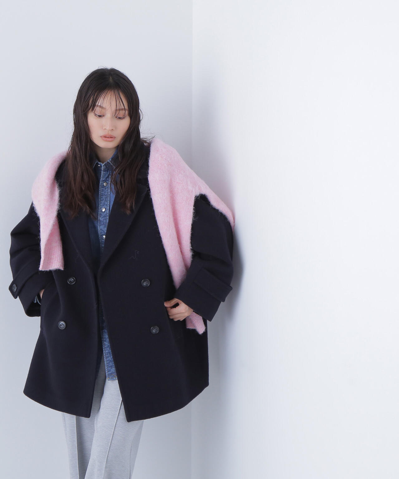 ダブルブレストフォルムミドルコート